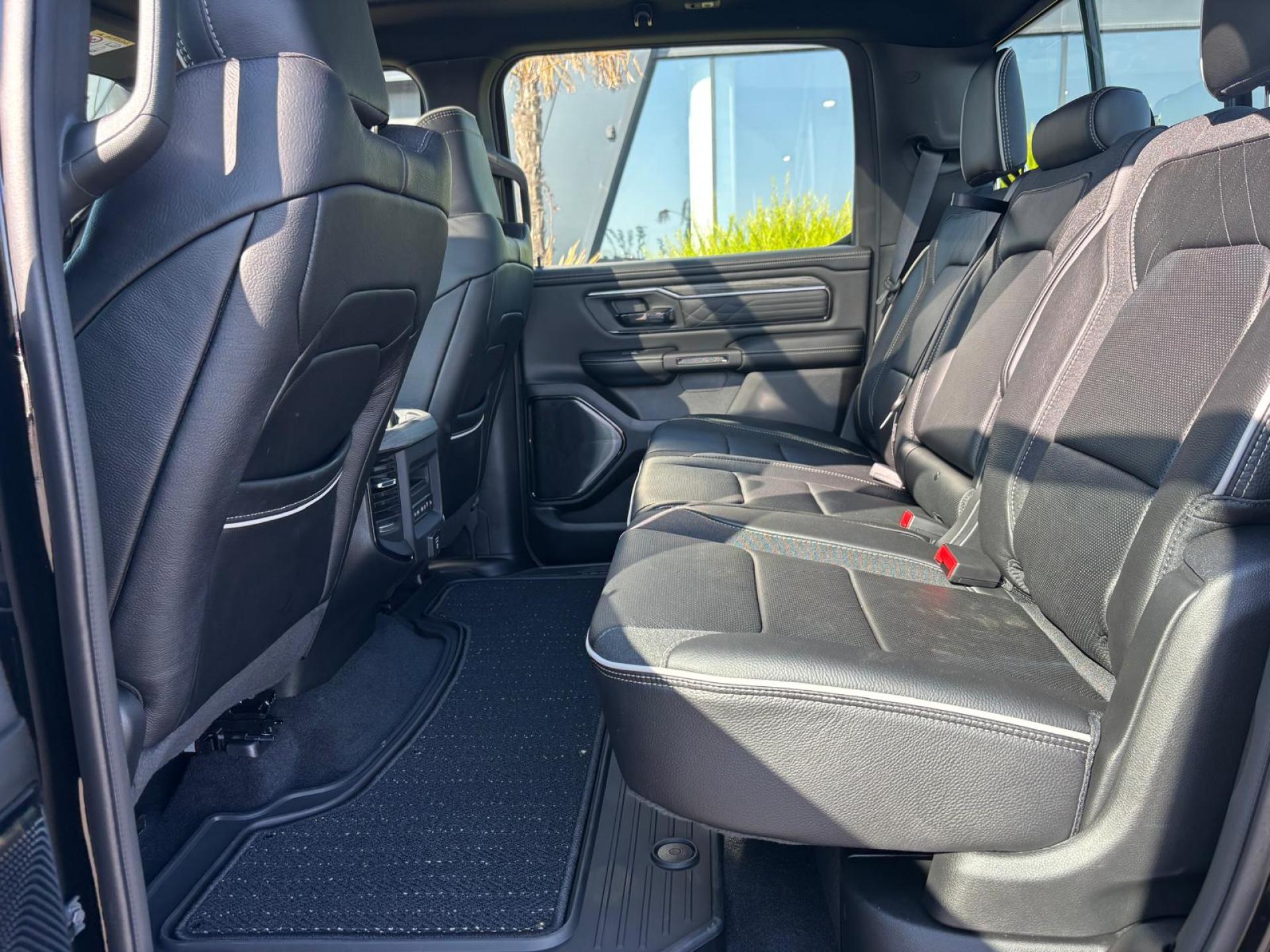 DODGE RAM 1500 CREW LIMITED NIGHT EDITION RAMBOX HAYON MULTI V8 5,7L