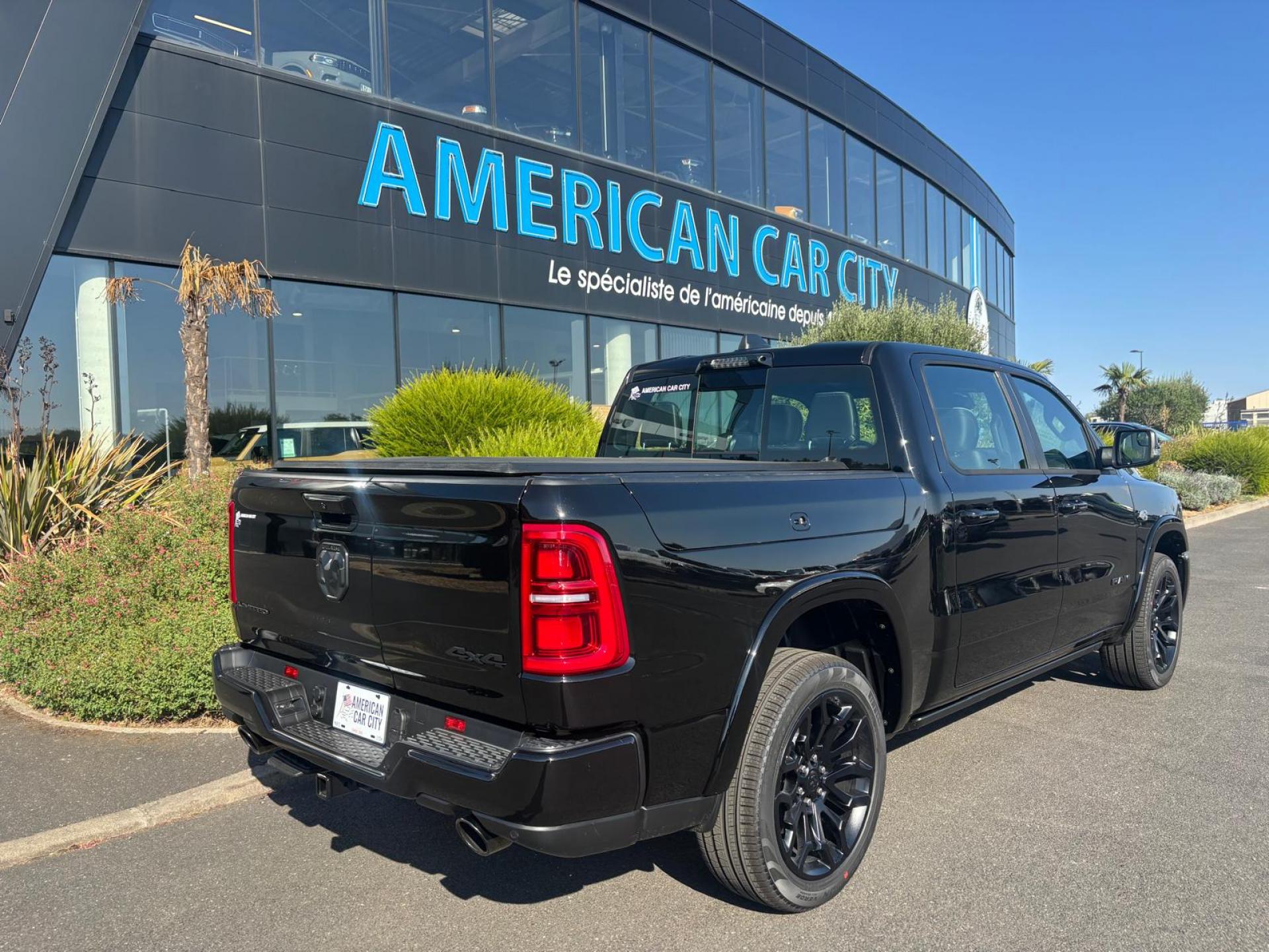 DODGE RAM 1500 CREW LIMITED NIGHT EDITION RAMBOX HAYON MULTI V8 5,7L