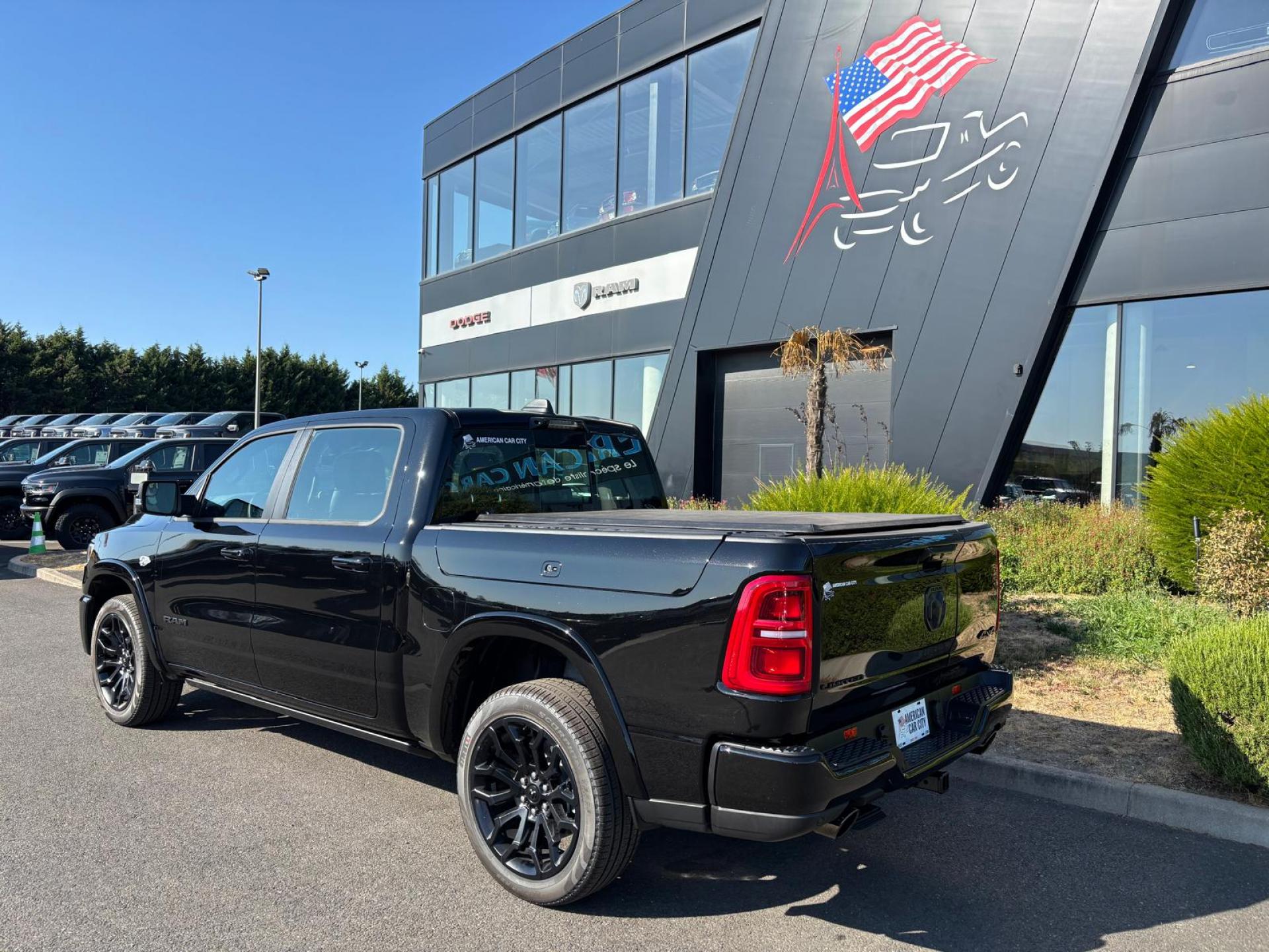 DODGE RAM 1500 CREW LIMITED NIGHT EDITION RAMBOX HAYON MULTI V8 5,7L
