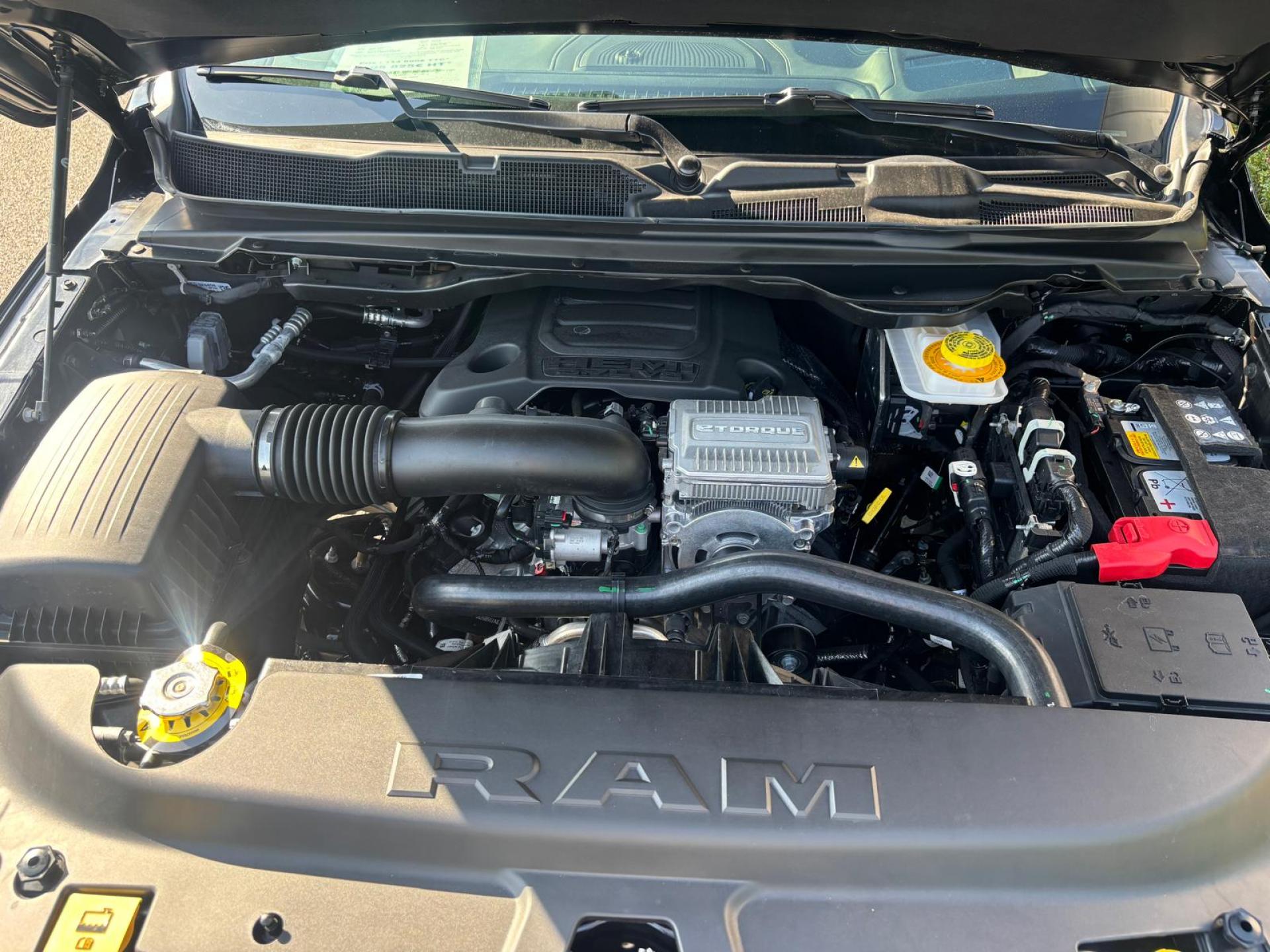 DODGE RAM 1500 CREW LIMITED NIGHT EDITION RAMBOX HAYON MULTI V8 5,7L