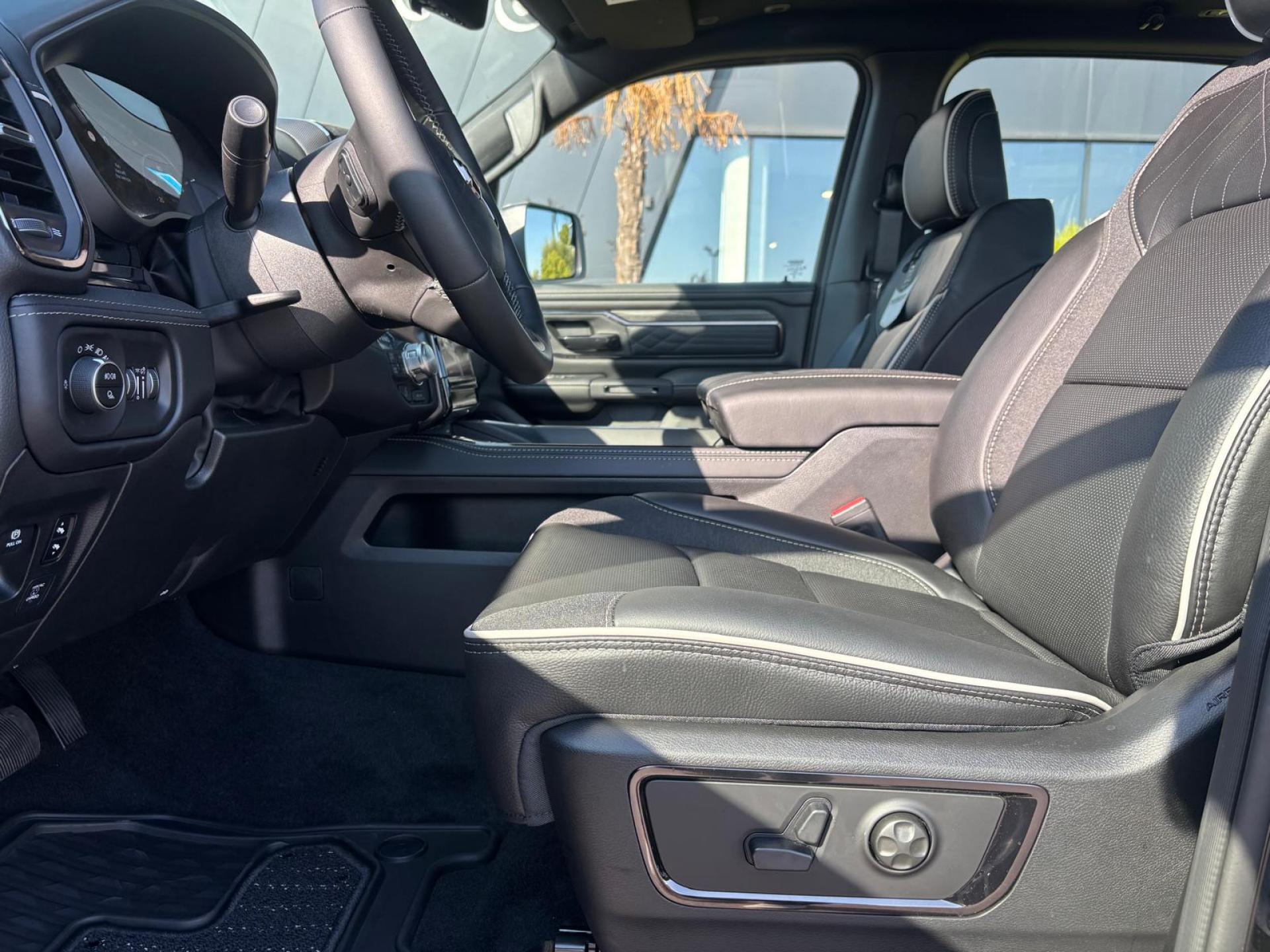 DODGE RAM 1500 CREW LIMITED NIGHT EDITION RAMBOX HAYON MULTI V8 5,7L