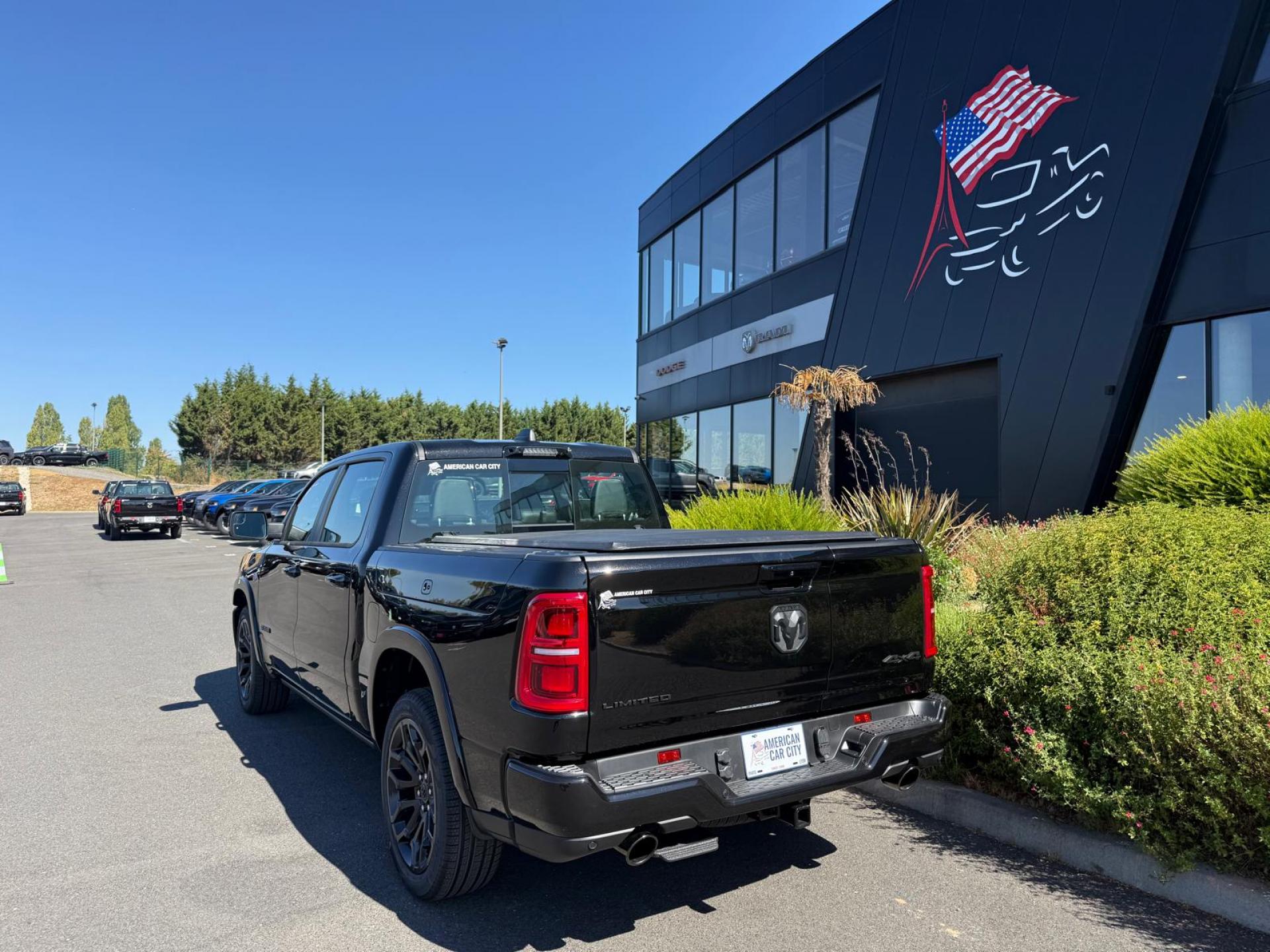 DODGE RAM 1500 CREW LIMITED NIGHT EDITION RAMBOX HAYON MULTI V8 5,7L