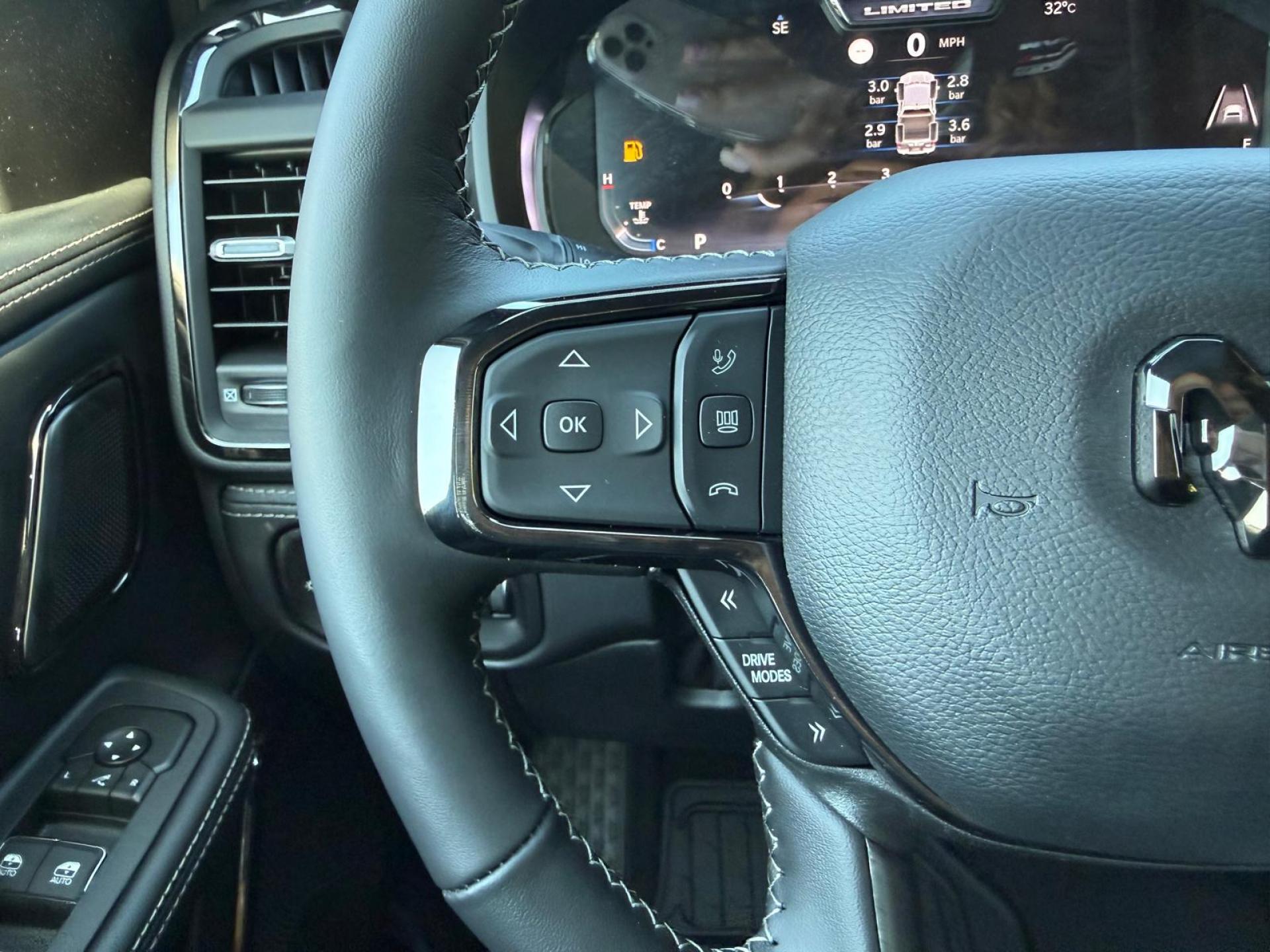 DODGE RAM 1500 CREW LIMITED NIGHT EDITION RAMBOX HAYON MULTI V8 5,7L