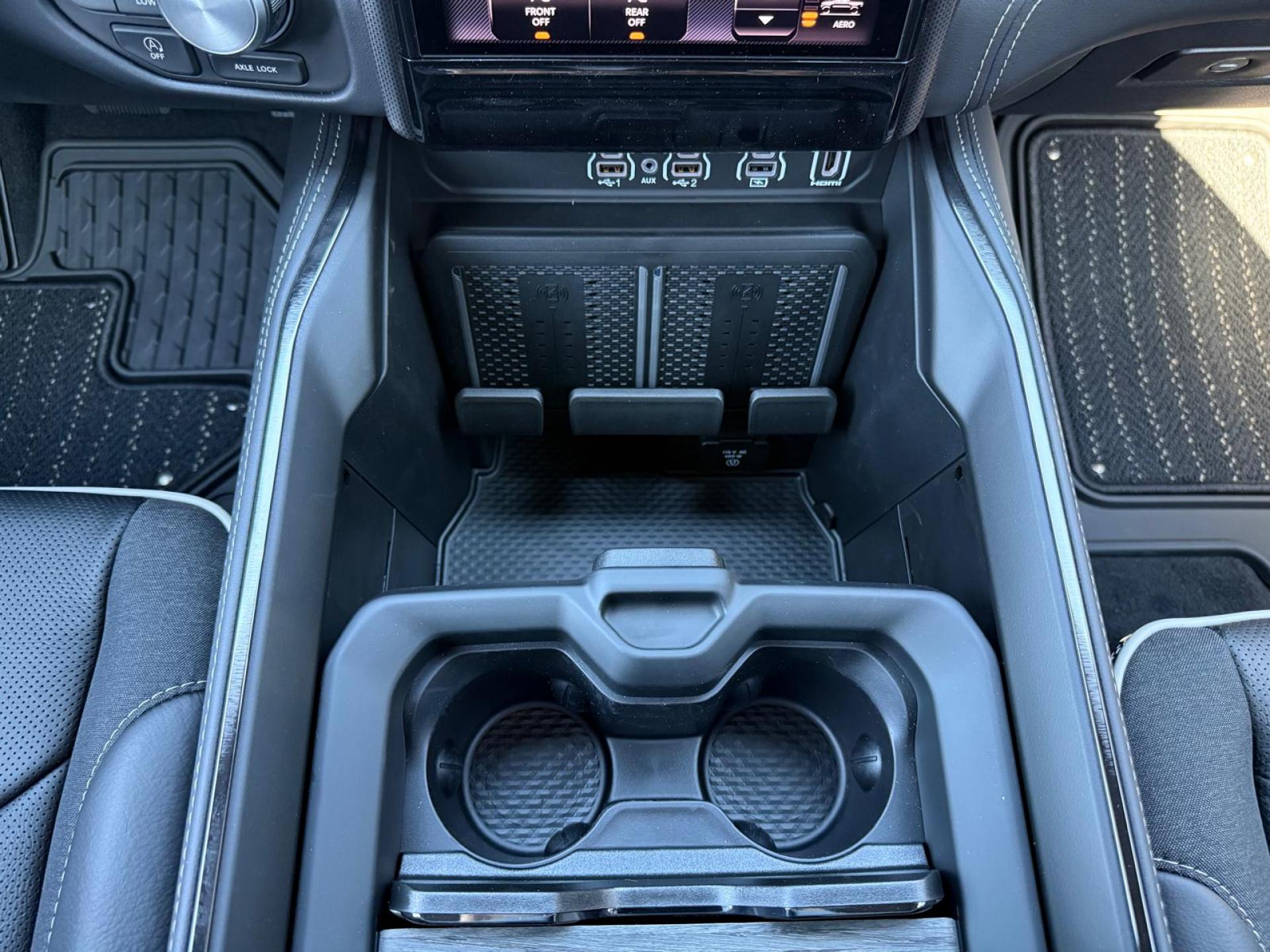 DODGE RAM 1500 CREW LIMITED NIGHT EDITION RAMBOX HAYON MULTI V8 5,7L