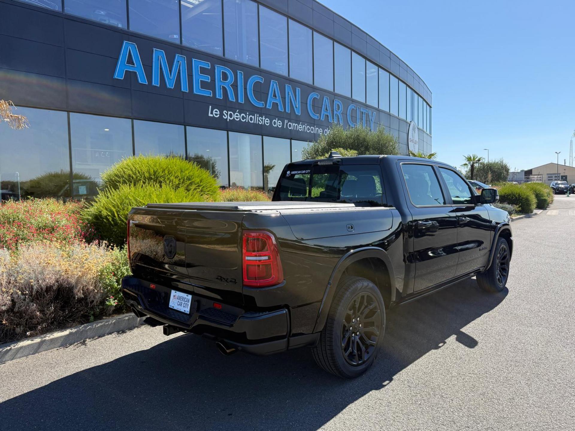 DODGE RAM 1500 CREW LIMITED NIGHT EDITION RAMBOX HAYON MULTI V8 5,7L