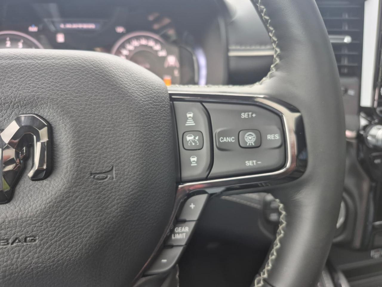 Thumbnail 28