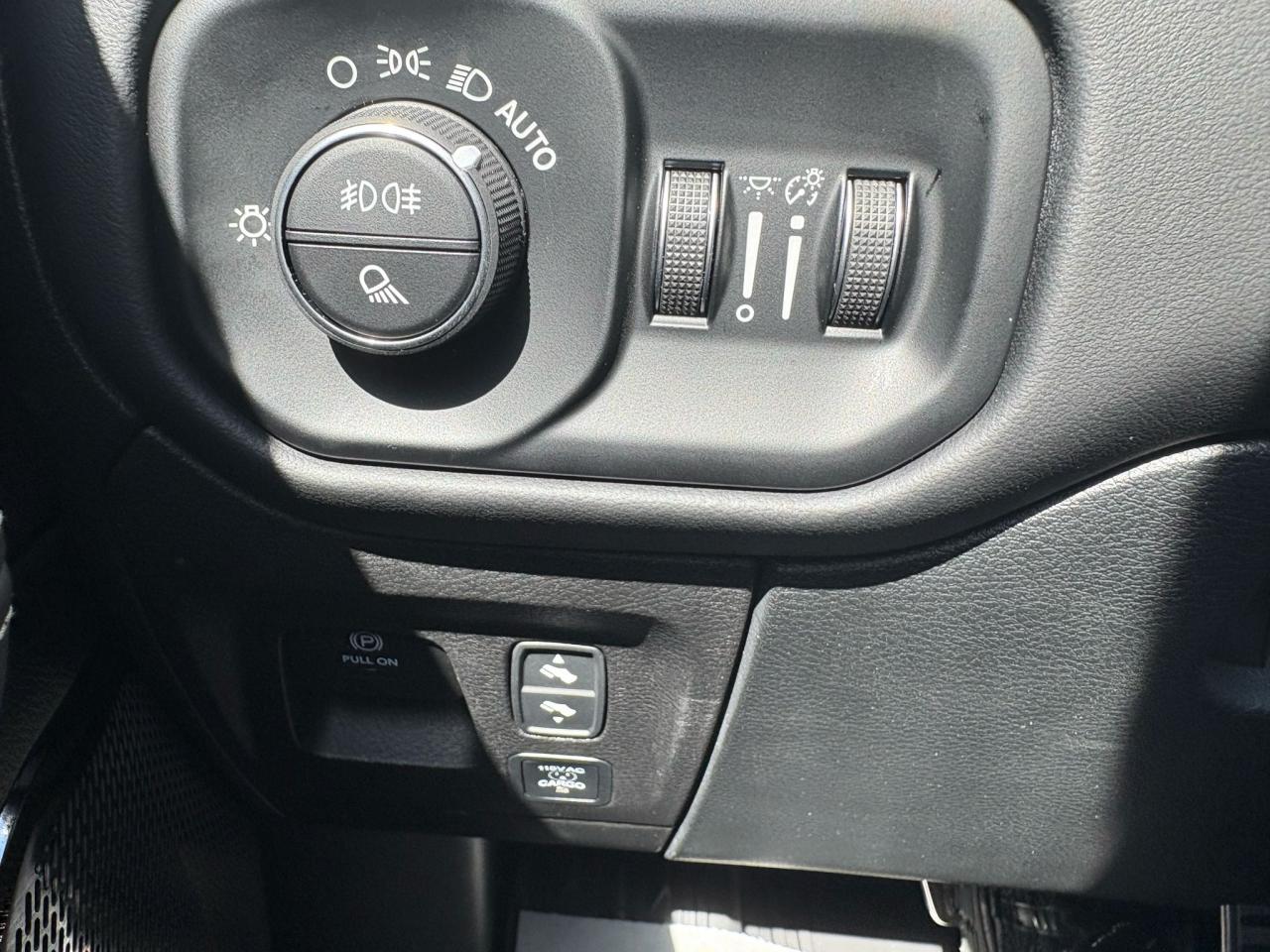 DODGE RAM RHO