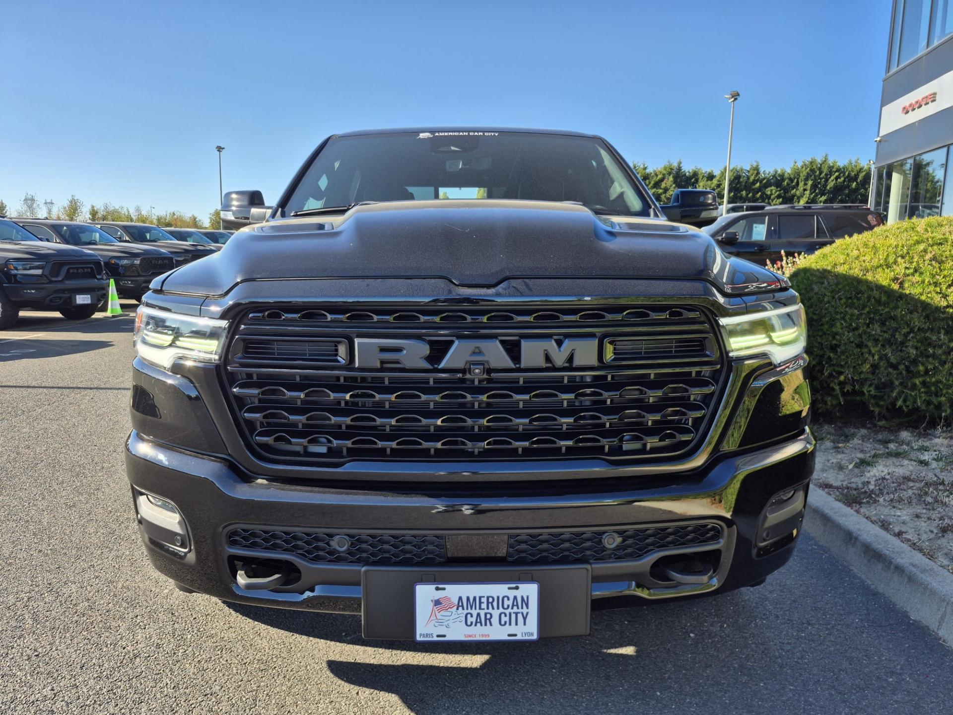 DODGE RAM 1500 CREW LIMITED NIGHT EDITION RAMBOX HAYON MULTI V8 5,7L