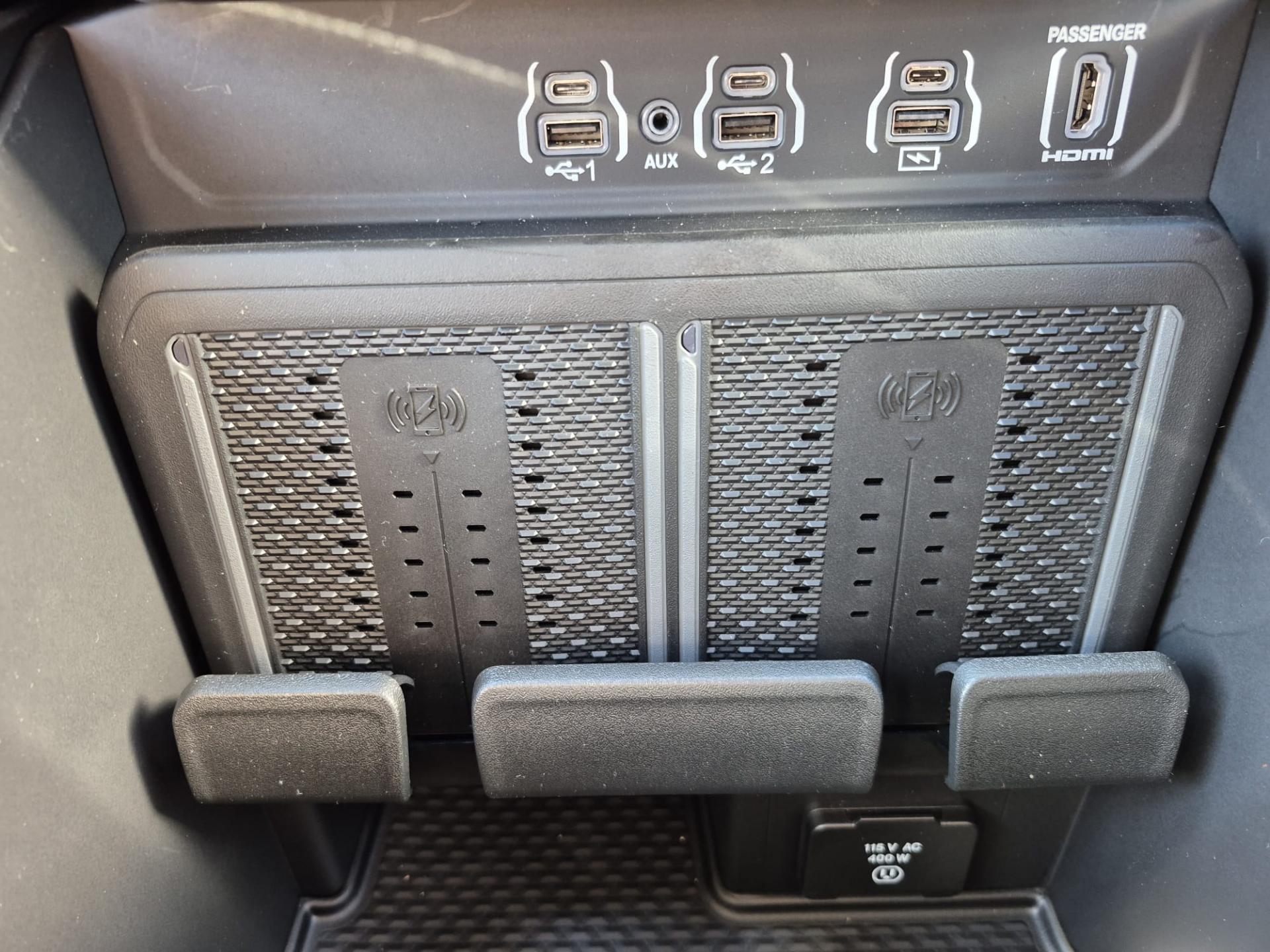 DODGE RAM 1500 CREW LIMITED NIGHT EDITION RAMBOX HAYON MULTI V8 5,7L