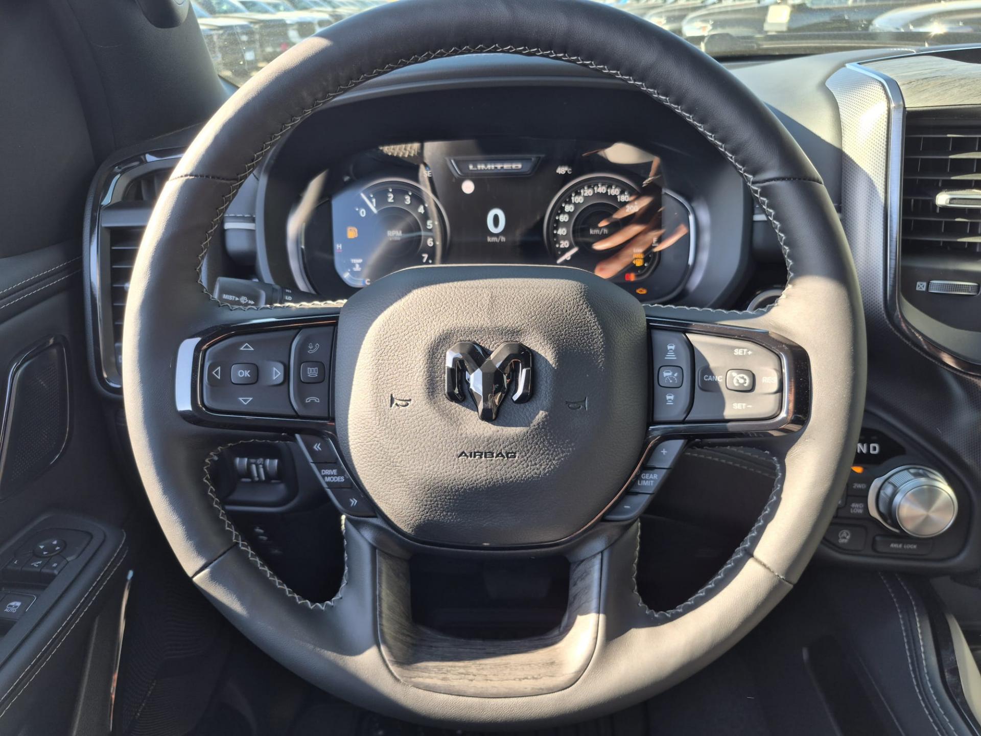 DODGE RAM 1500 CREW LIMITED NIGHT EDITION RAMBOX HAYON MULTI V8 5,7L