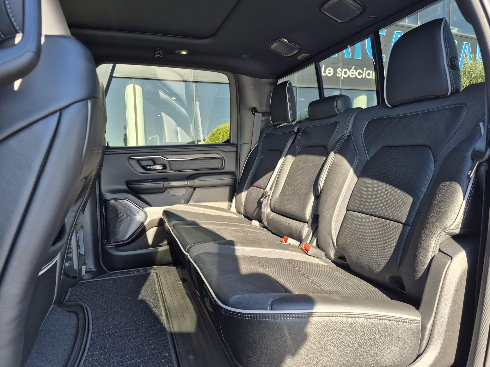 DODGE RAM 1500 CREW LIMITED NIGHT EDITION RAMBOX HAYON MULTI V8 5,7L
