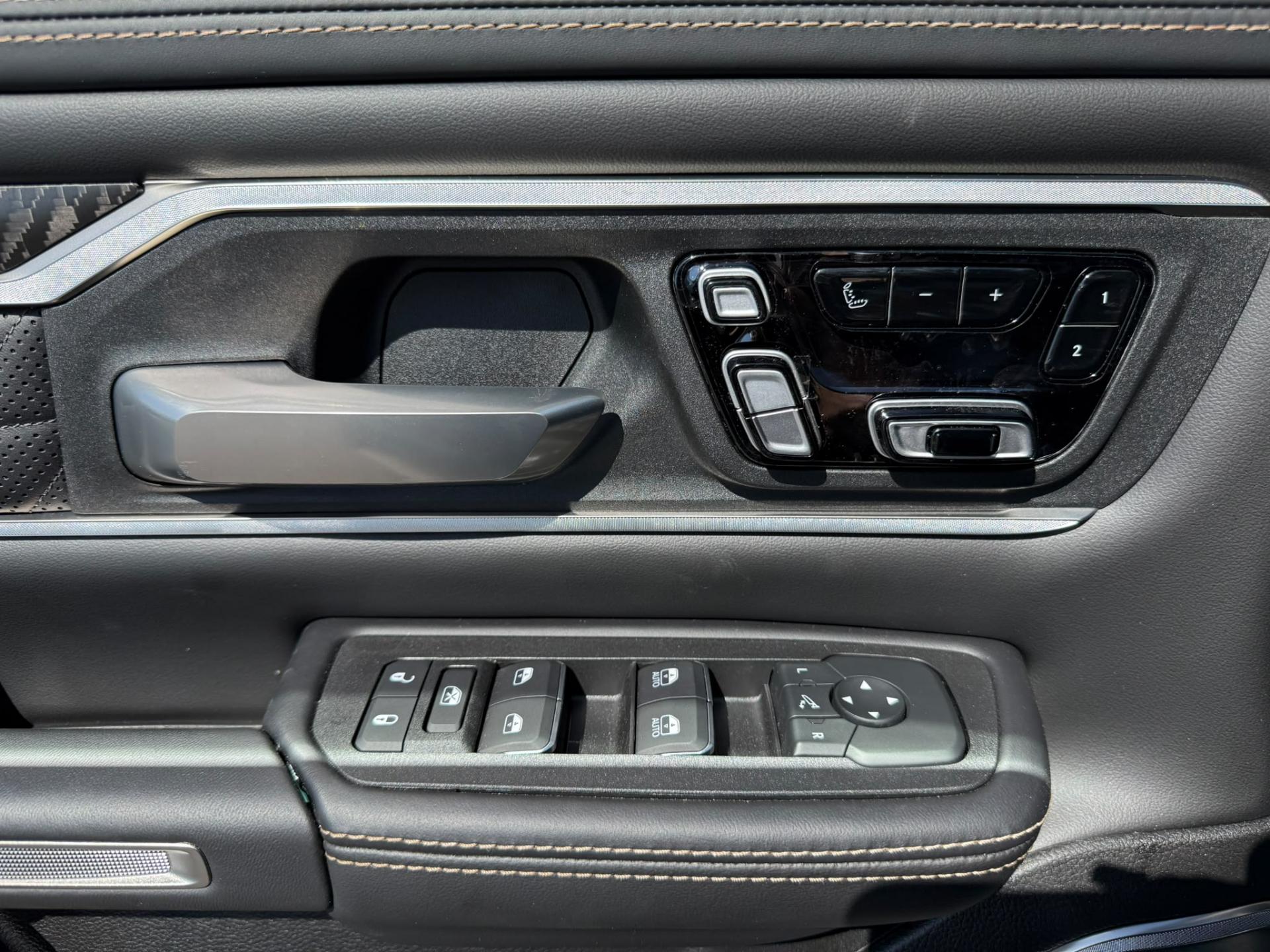 DODGE RAM 1500 CREW TUNGSTEN AIR RAMBOX HAYON MULTI