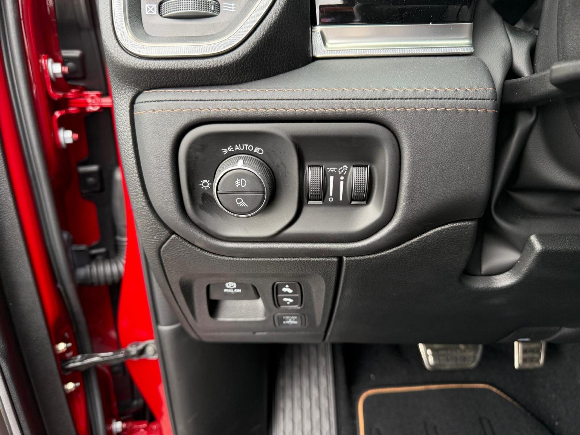 DODGE RAM 1500 CREW TUNGSTEN AIR RAMBOX