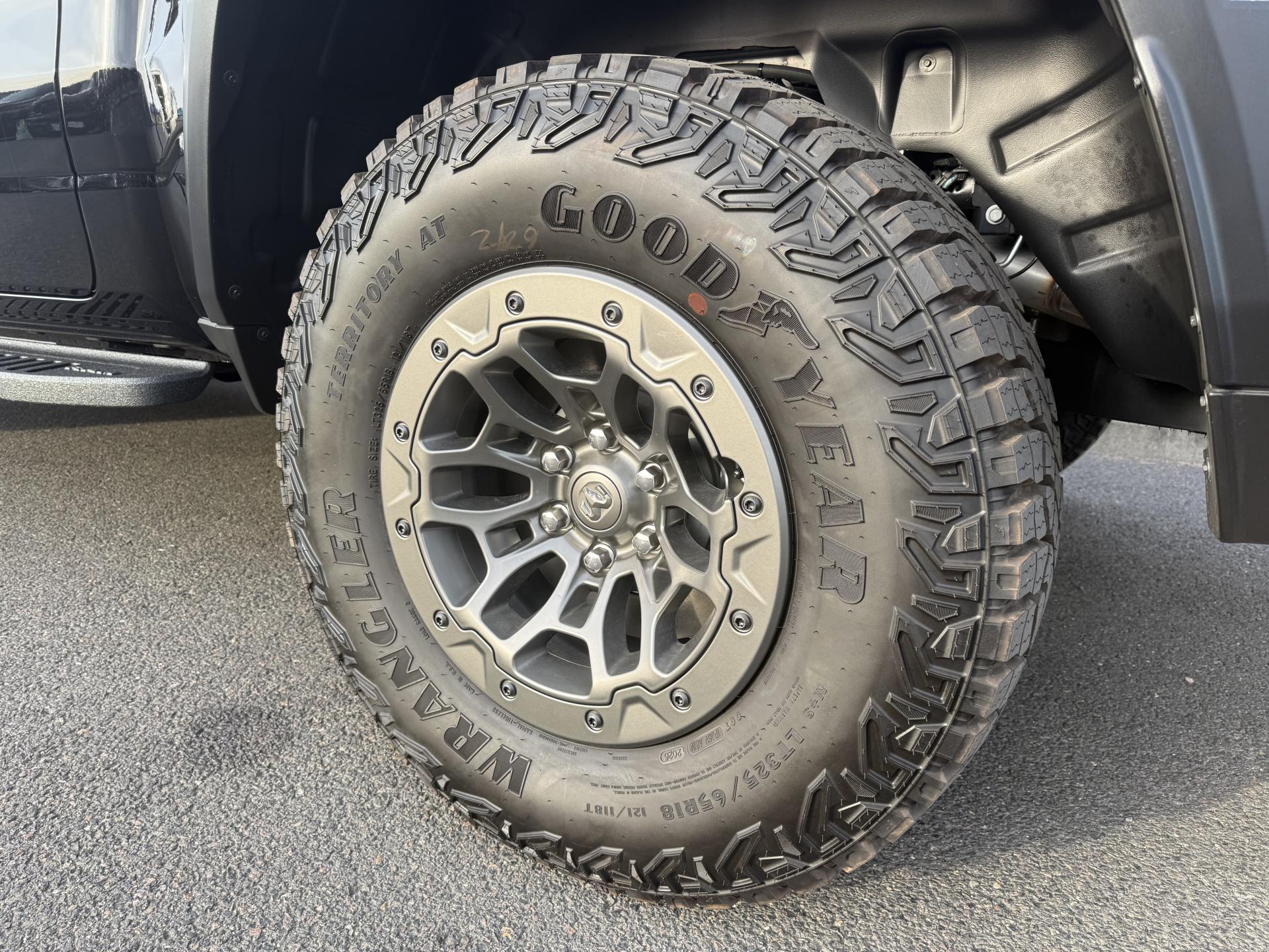 DODGE RAM TRX 6.2L V8 SUPERCHARGED 2027