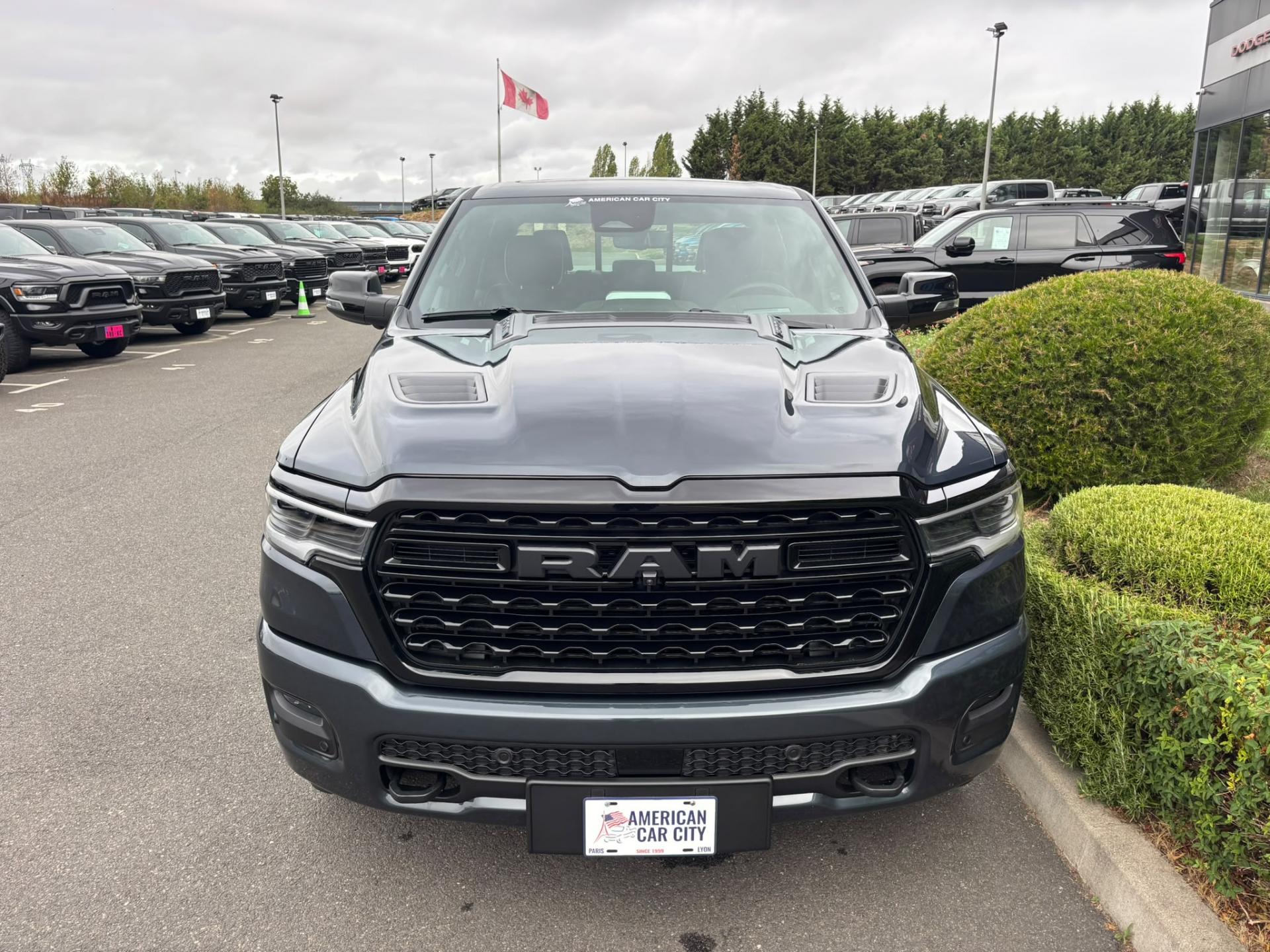 DODGE RAM 1500 CREW LIMITED NIGHT EDITION RAMBOX HAYON MULTI V8 5,7L