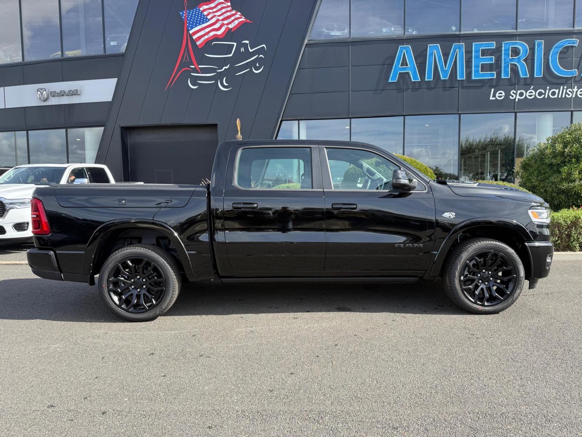 DODGE RAM 1500 CREW LIMITED NIGHT EDITION RAMBOX HAYON MULTI V8 5,7L