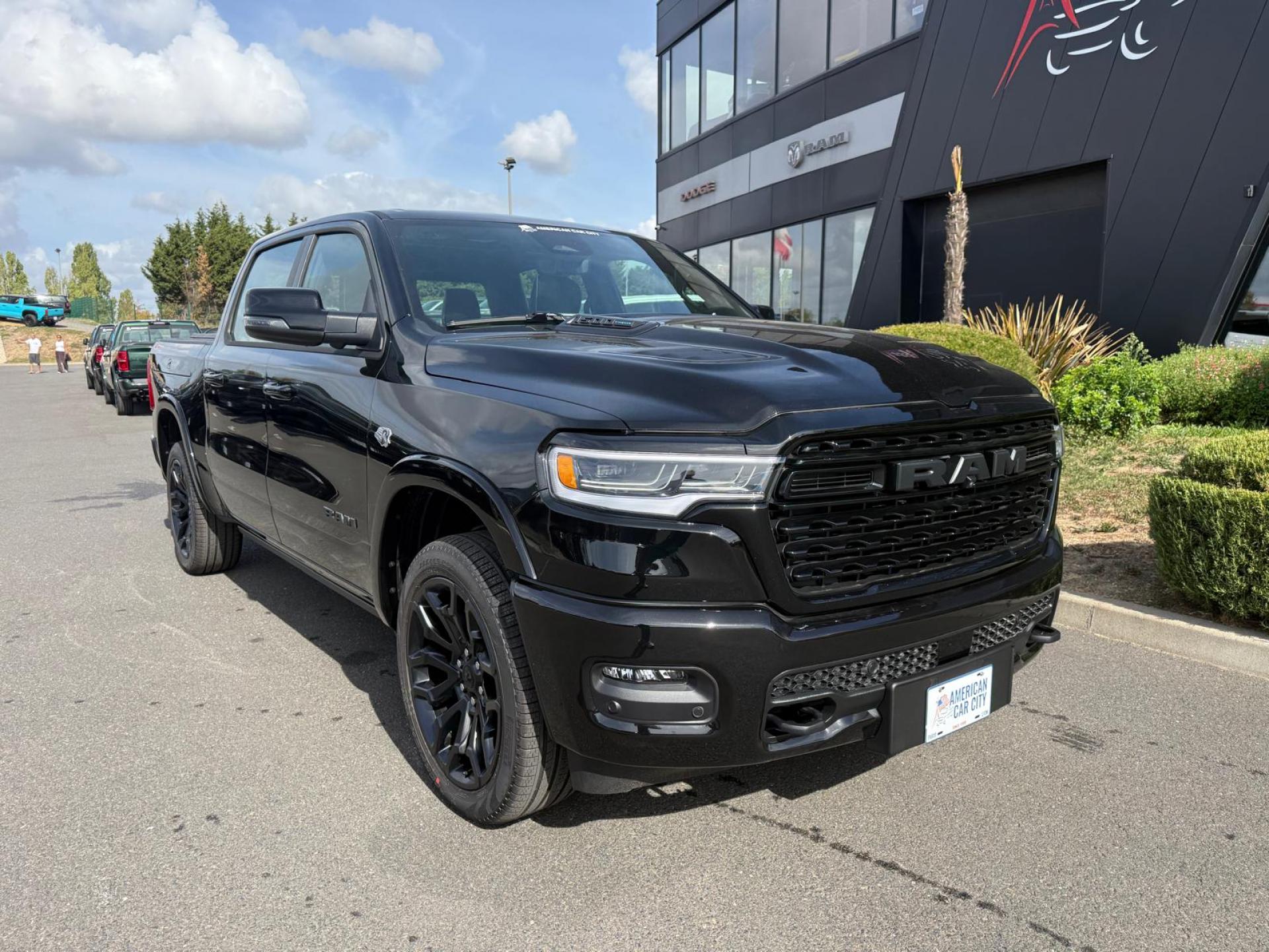 DODGE RAM 1500 CREW LIMITED NIGHT EDITION RAMBOX HAYON MULTI V8 5,7L