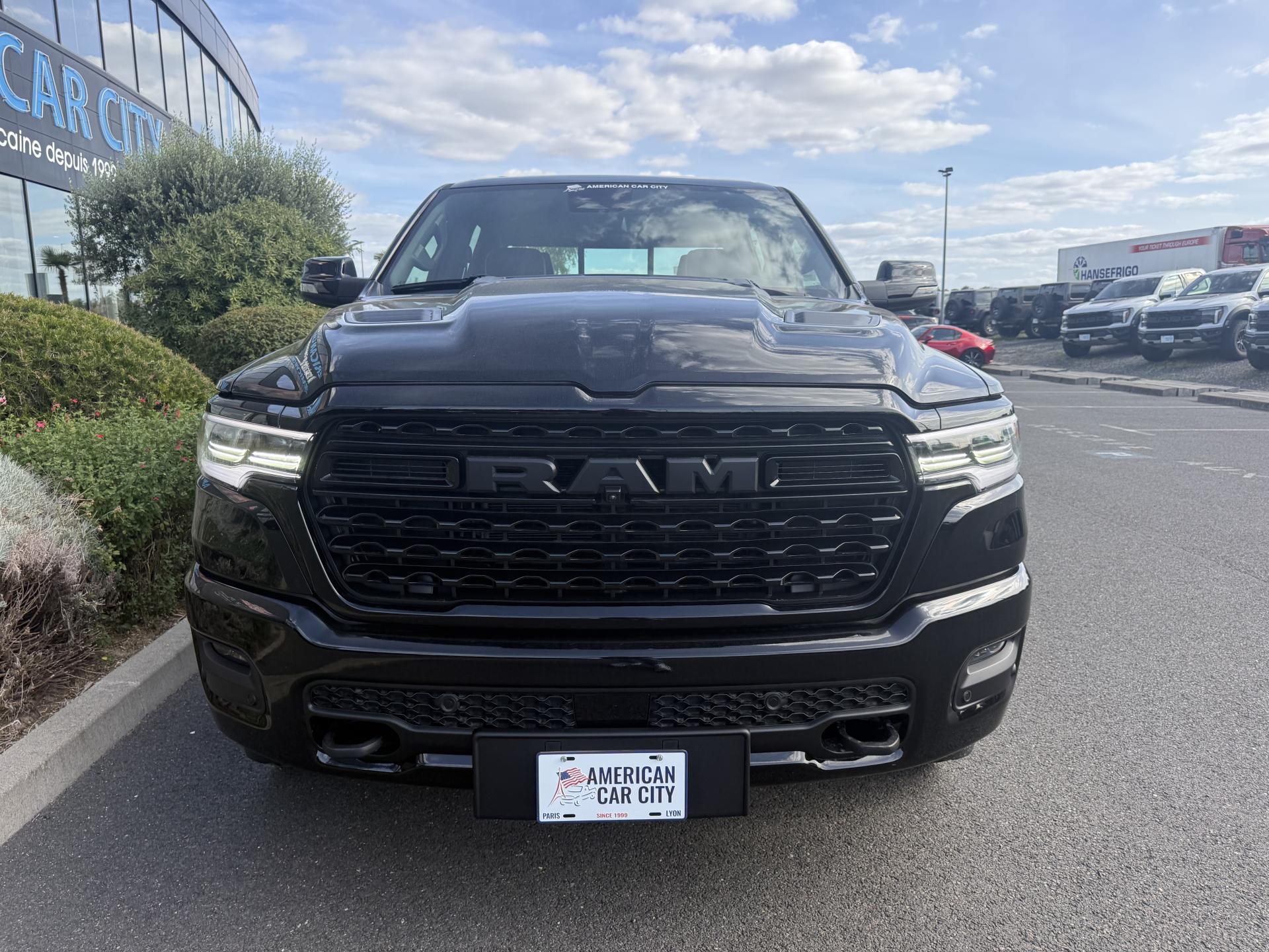 DODGE RAM 1500 CREW LIMITED NIGHT EDITION RAMBOX HAYON MULTI V8 5,7L