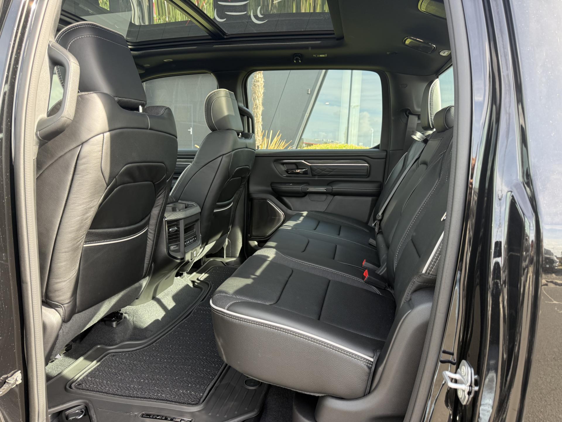DODGE RAM 1500 CREW LIMITED NIGHT EDITION RAMBOX HAYON MULTI V8 5,7L