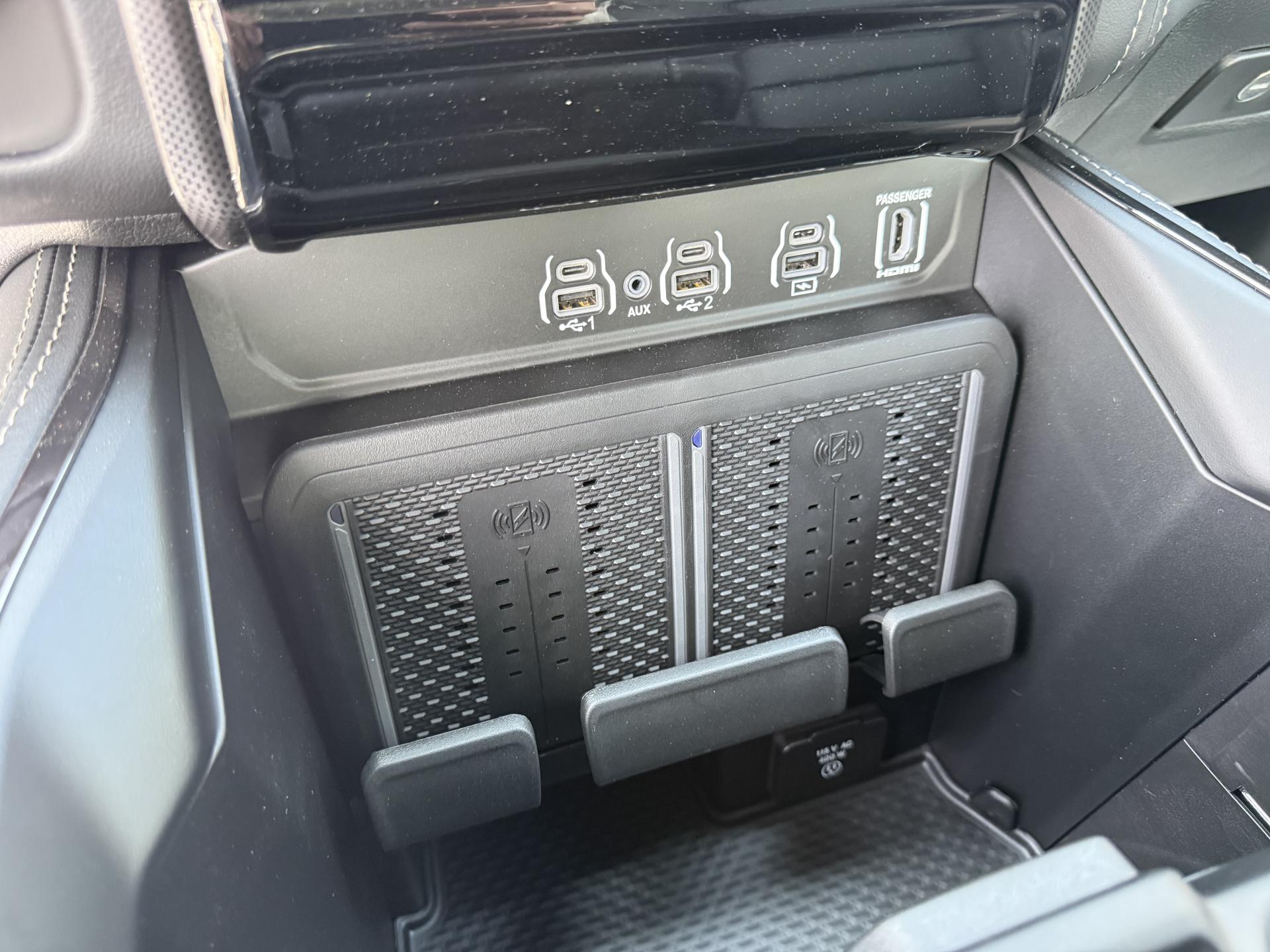 DODGE RAM 1500 CREW LIMITED NIGHT EDITION RAMBOX HAYON MULTI V8 5,7L