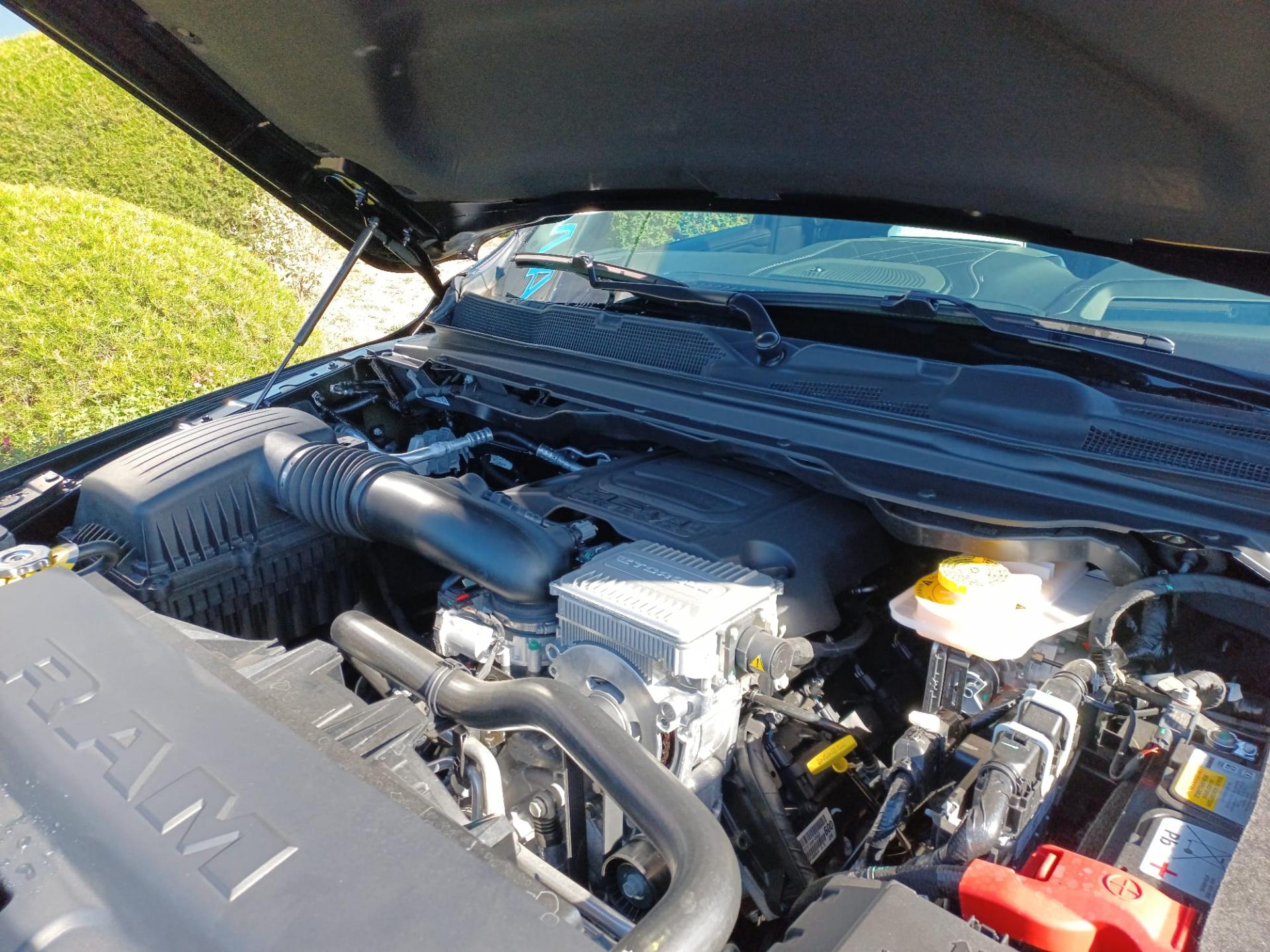 DODGE RAM 1500 CREW LIMITED NIGHT EDITION RAMBOX HAYON MULTI V8 5,7L