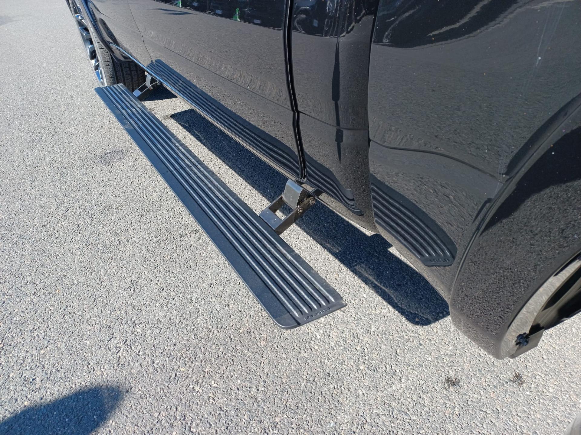 DODGE RAM 1500 CREW LIMITED NIGHT EDITION RAMBOX HAYON MULTI V8 5,7L