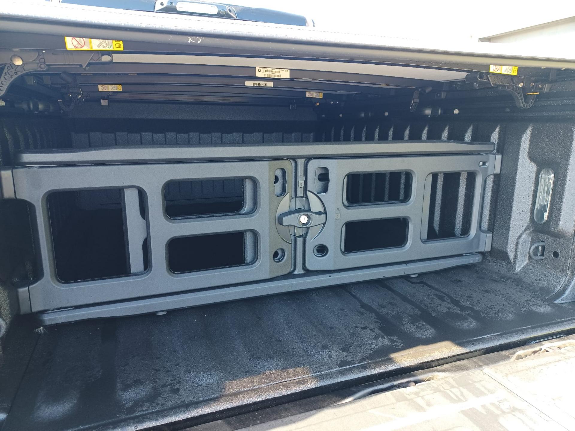 DODGE RAM 1500 CREW LIMITED NIGHT EDITION RAMBOX HAYON MULTI V8 5,7L