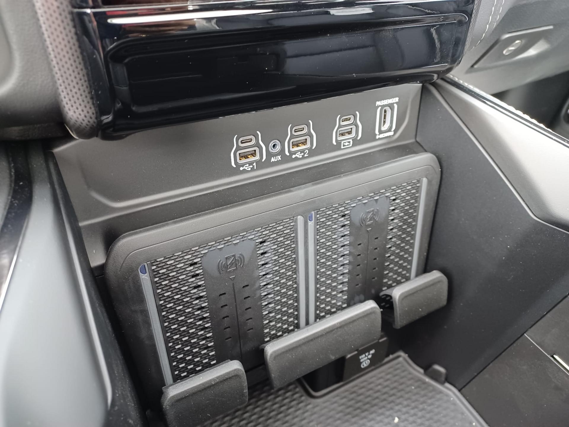 DODGE RAM 1500 CREW LIMITED NIGHT EDITION RAMBOX HAYON MULTI V8 5,7L