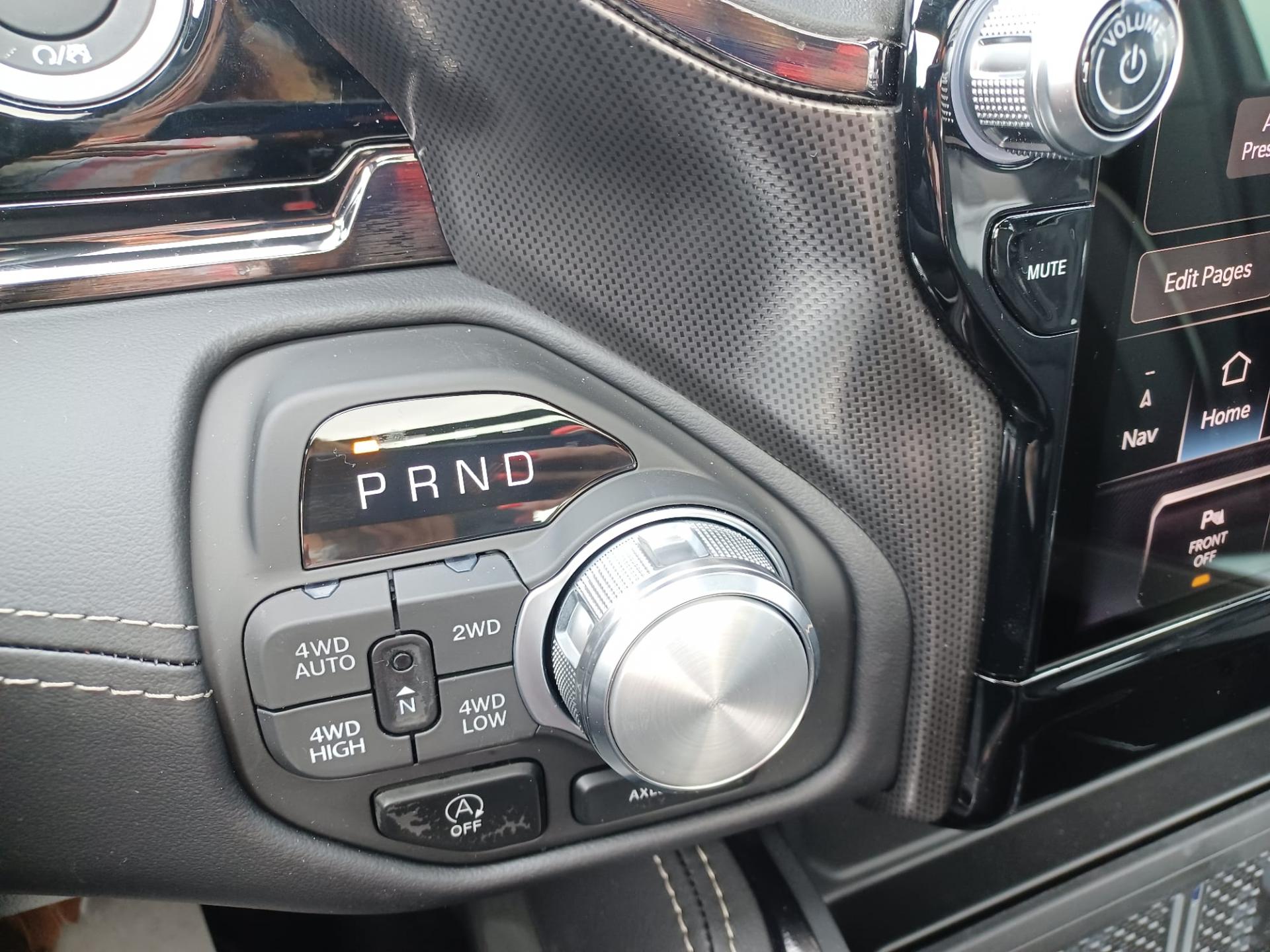 DODGE RAM 1500 CREW LIMITED NIGHT EDITION RAMBOX HAYON MULTI V8 5,7L