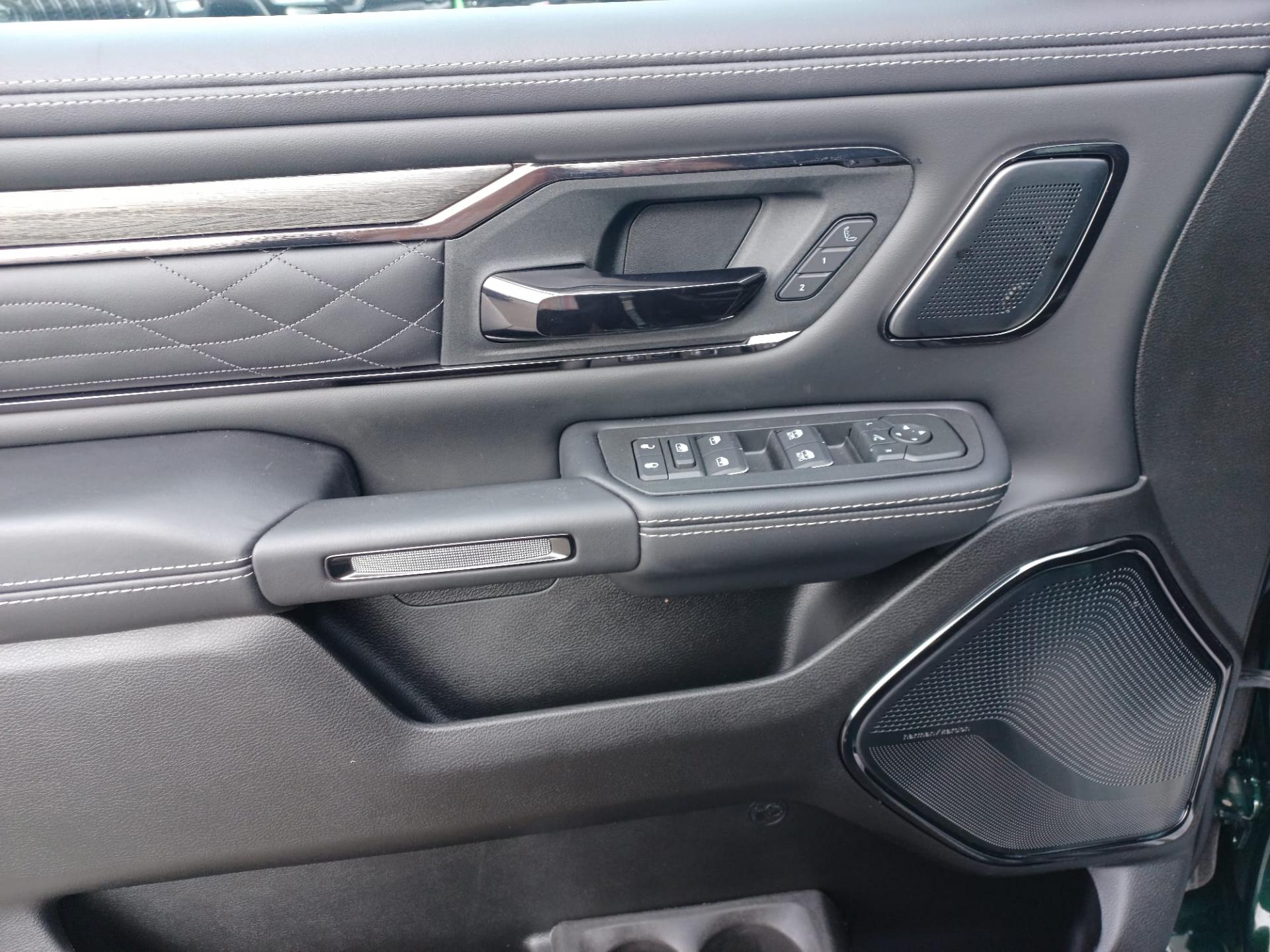 DODGE RAM 1500 CREW LIMITED NIGHT EDITION RAMBOX HAYON MULTI V8 5,7L