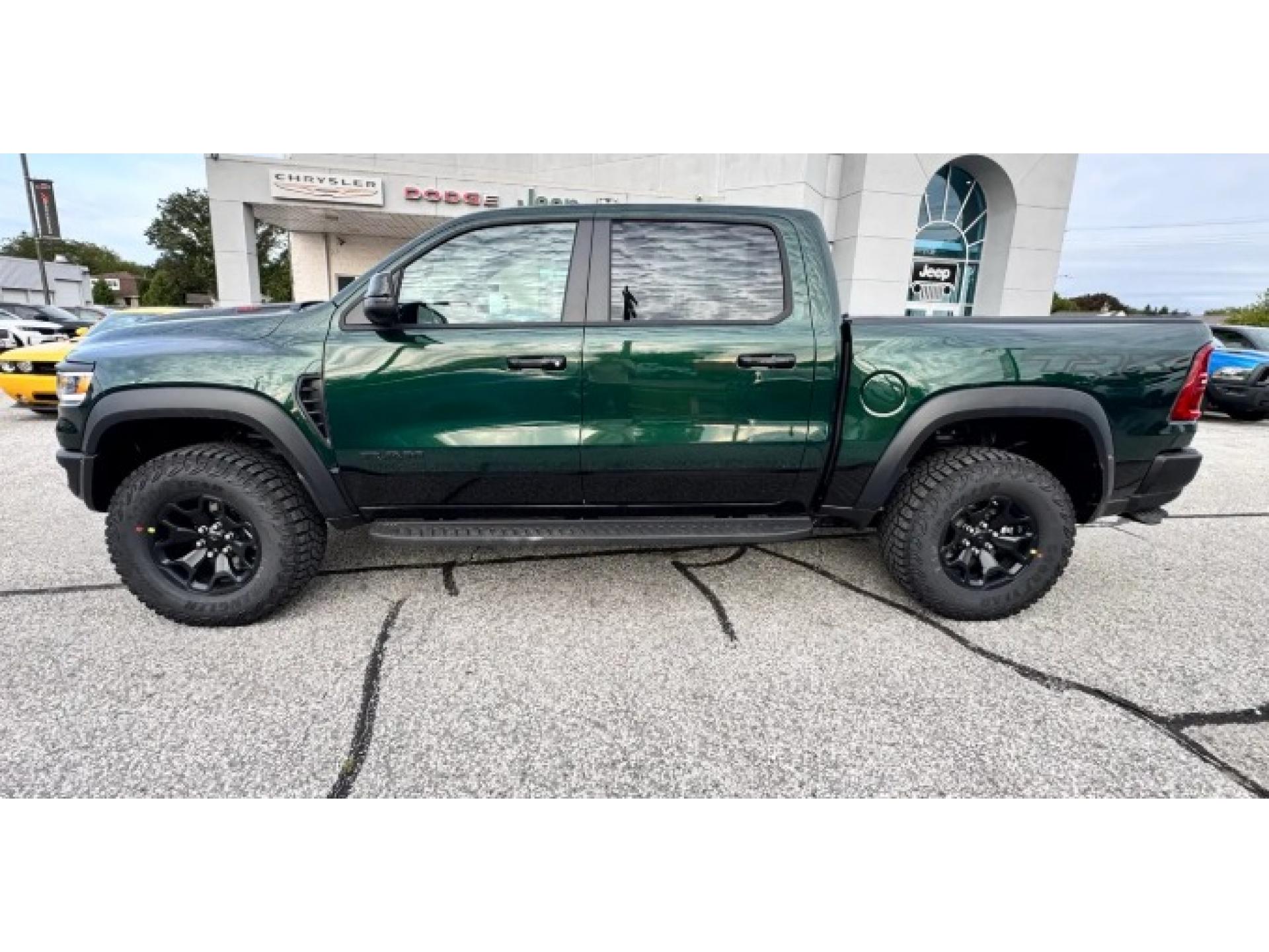 DODGE RAM TRX 6.2L V8 SUPERCHARGED 2027