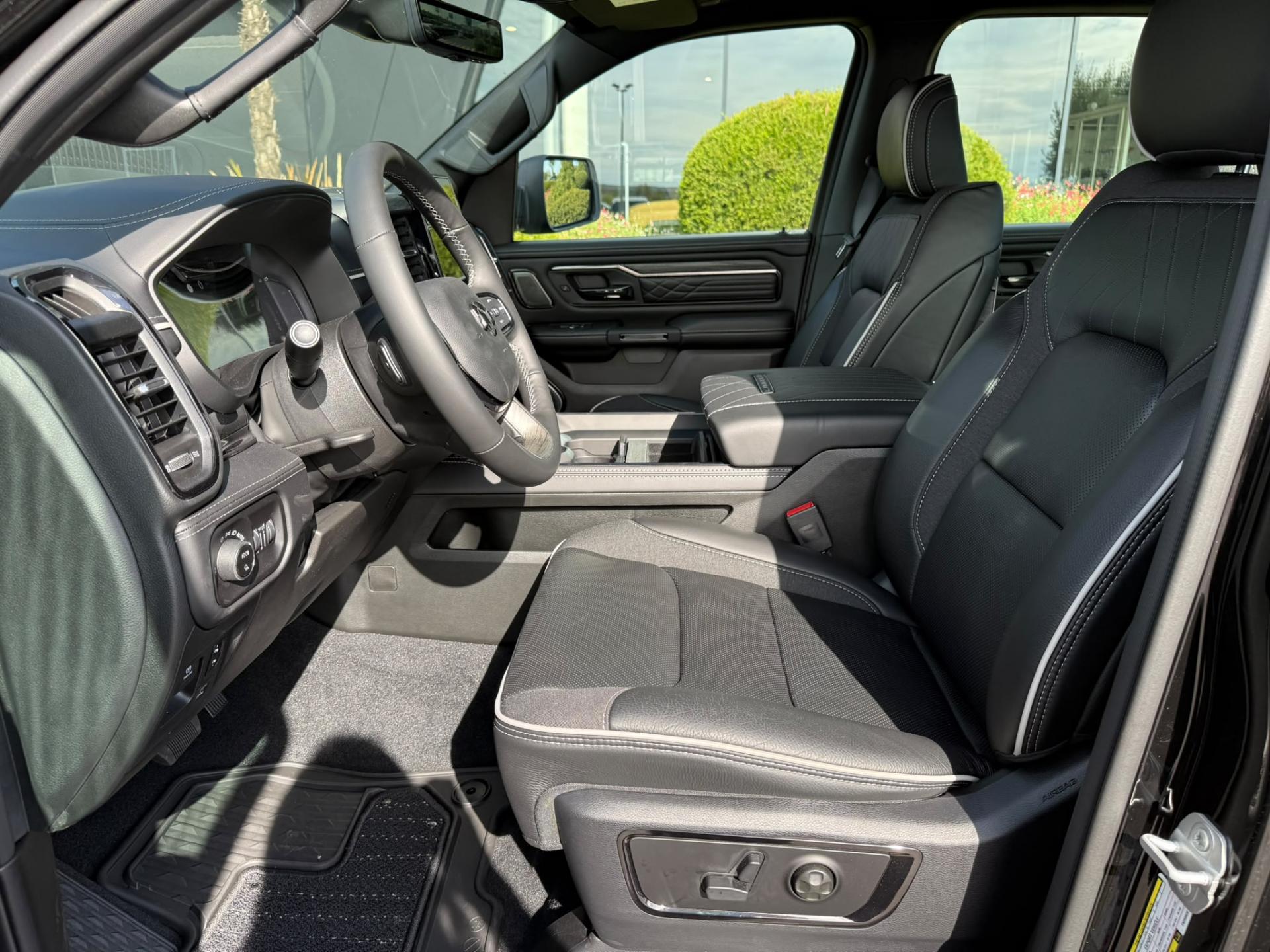 DODGE RAM 1500 CREW LIMITED NIGHT EDITION RAMBOX HAYON MULTI V8 5,7L