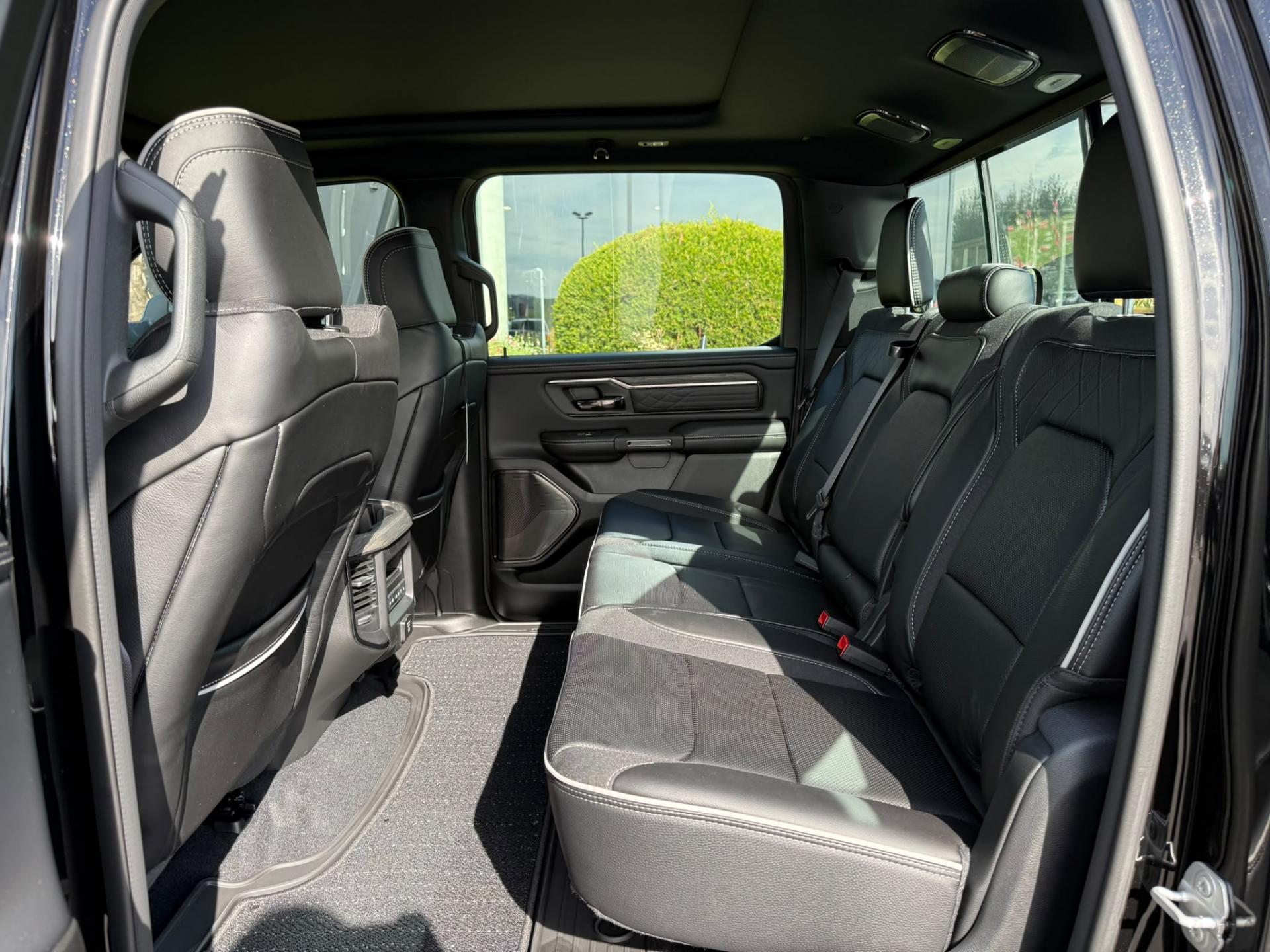 DODGE RAM 1500 CREW LIMITED NIGHT EDITION RAMBOX HAYON MULTI V8 5,7L