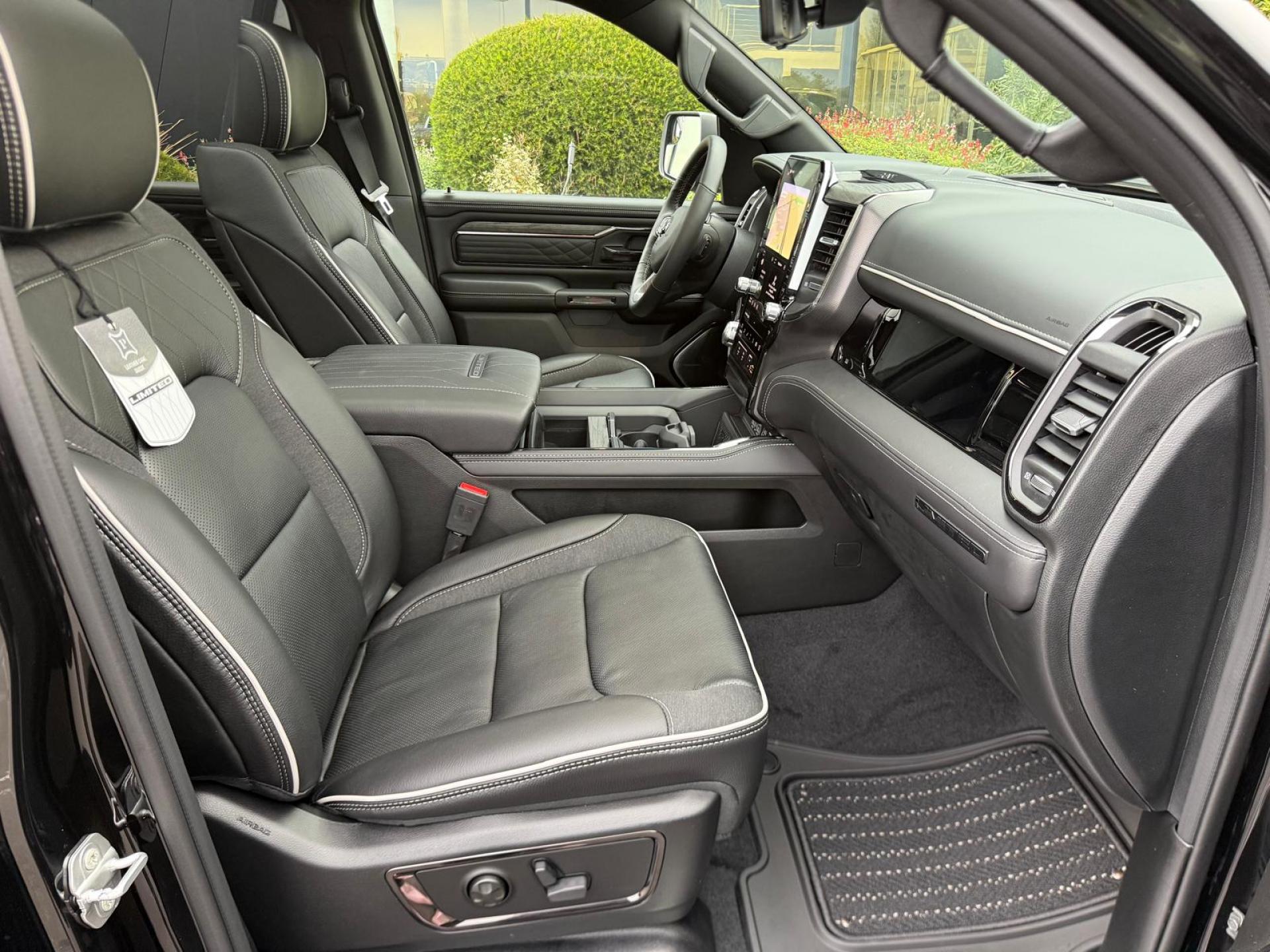 DODGE RAM 1500 CREW LIMITED [BATMAN ]EDITION RAMBOX HAYON MULTI V8 5,7L