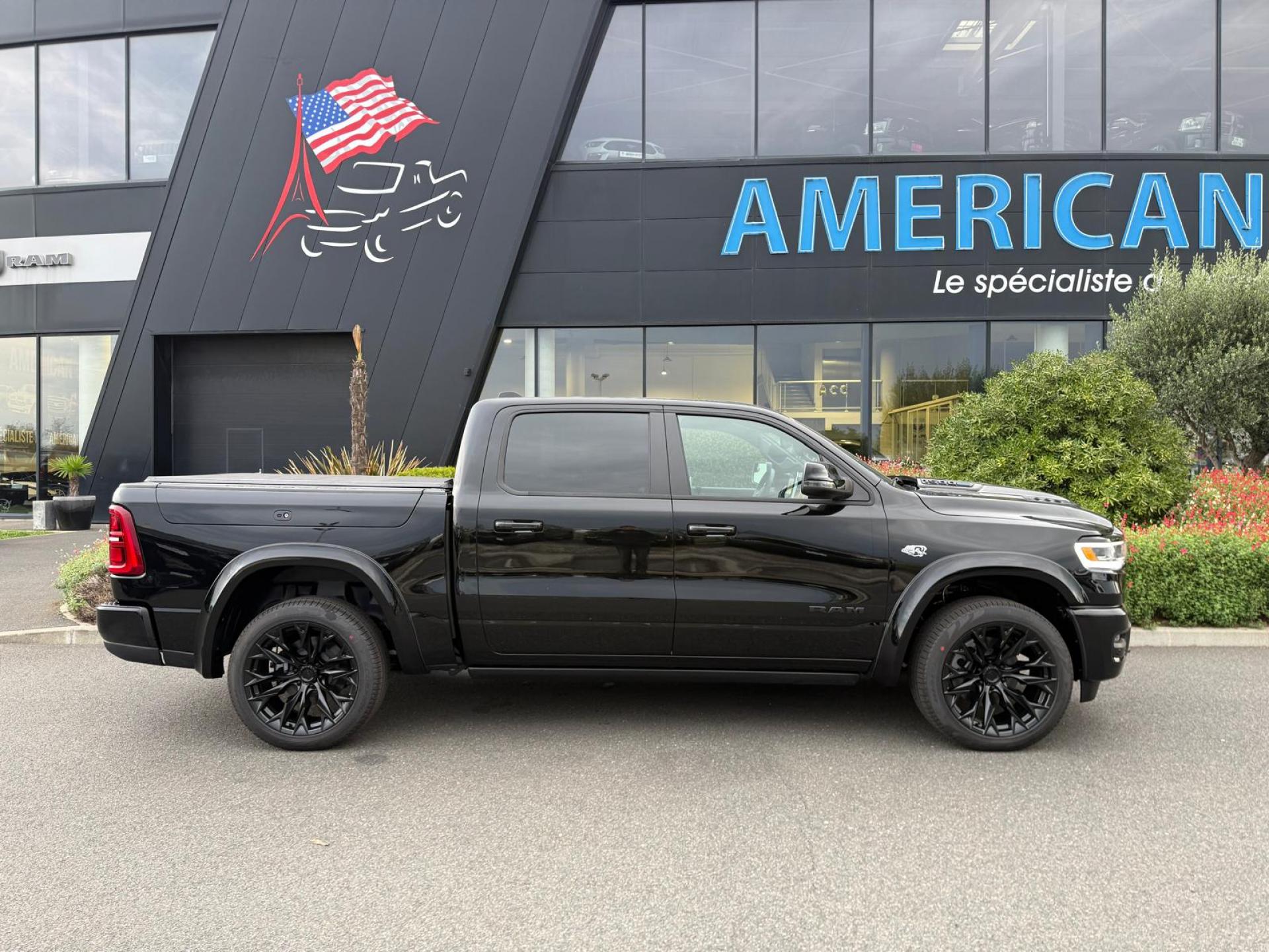 DODGE RAM 1500 CREW LIMITED [BATMAN ]EDITION RAMBOX HAYON MULTI V8 5,7L