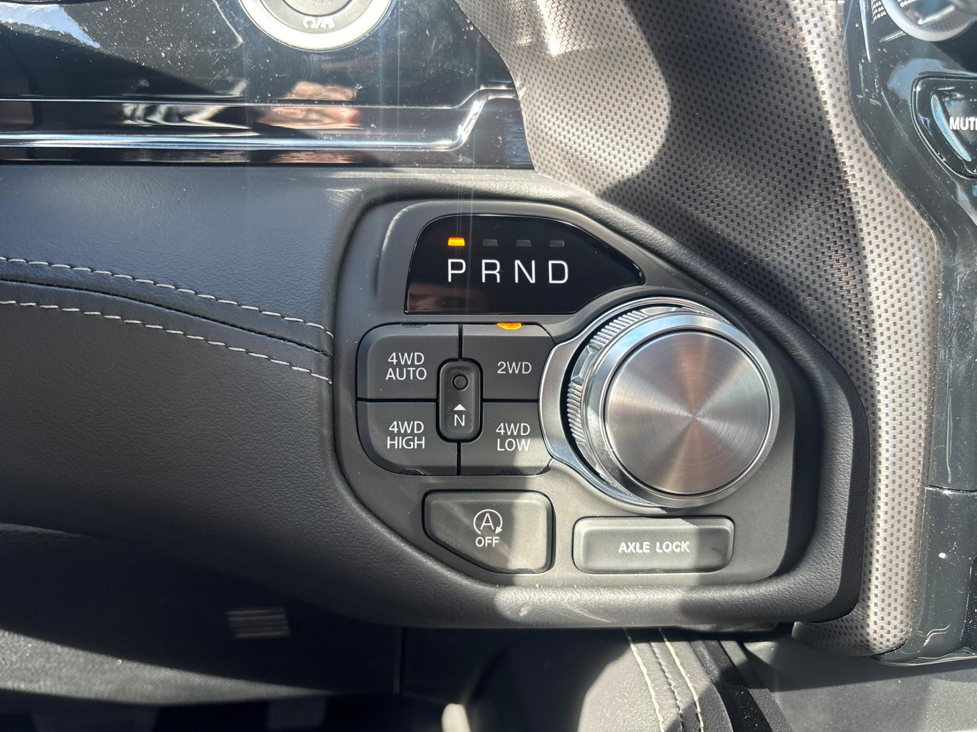 DODGE RAM 1500 CREW LIMITED NIGHT EDITION RAMBOX HAYON MULTI V8 5,7L
