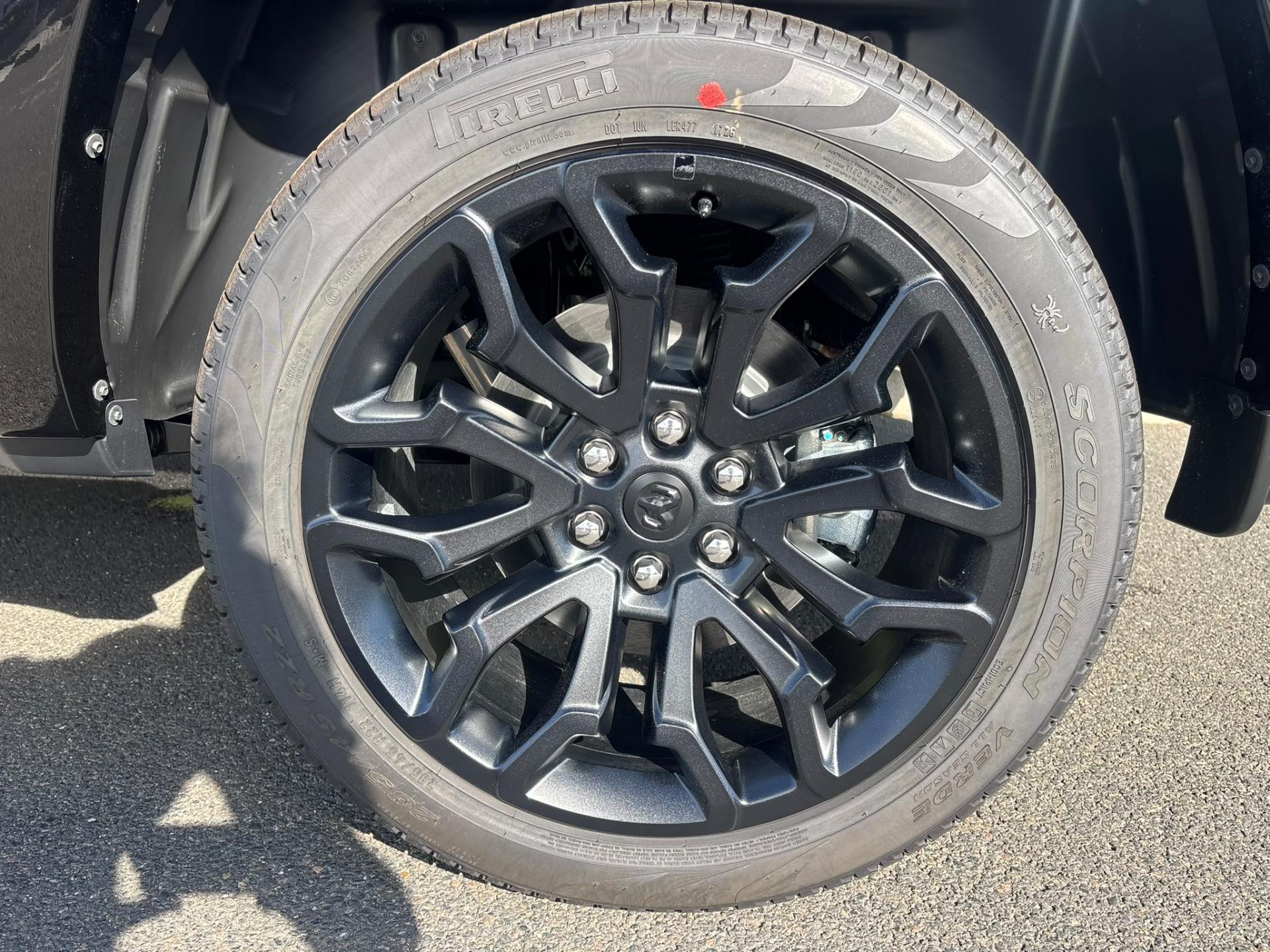 DODGE RAM 1500 CREW LIMITED NIGHT EDITION RAMBOX HAYON MULTI V8 5,7L