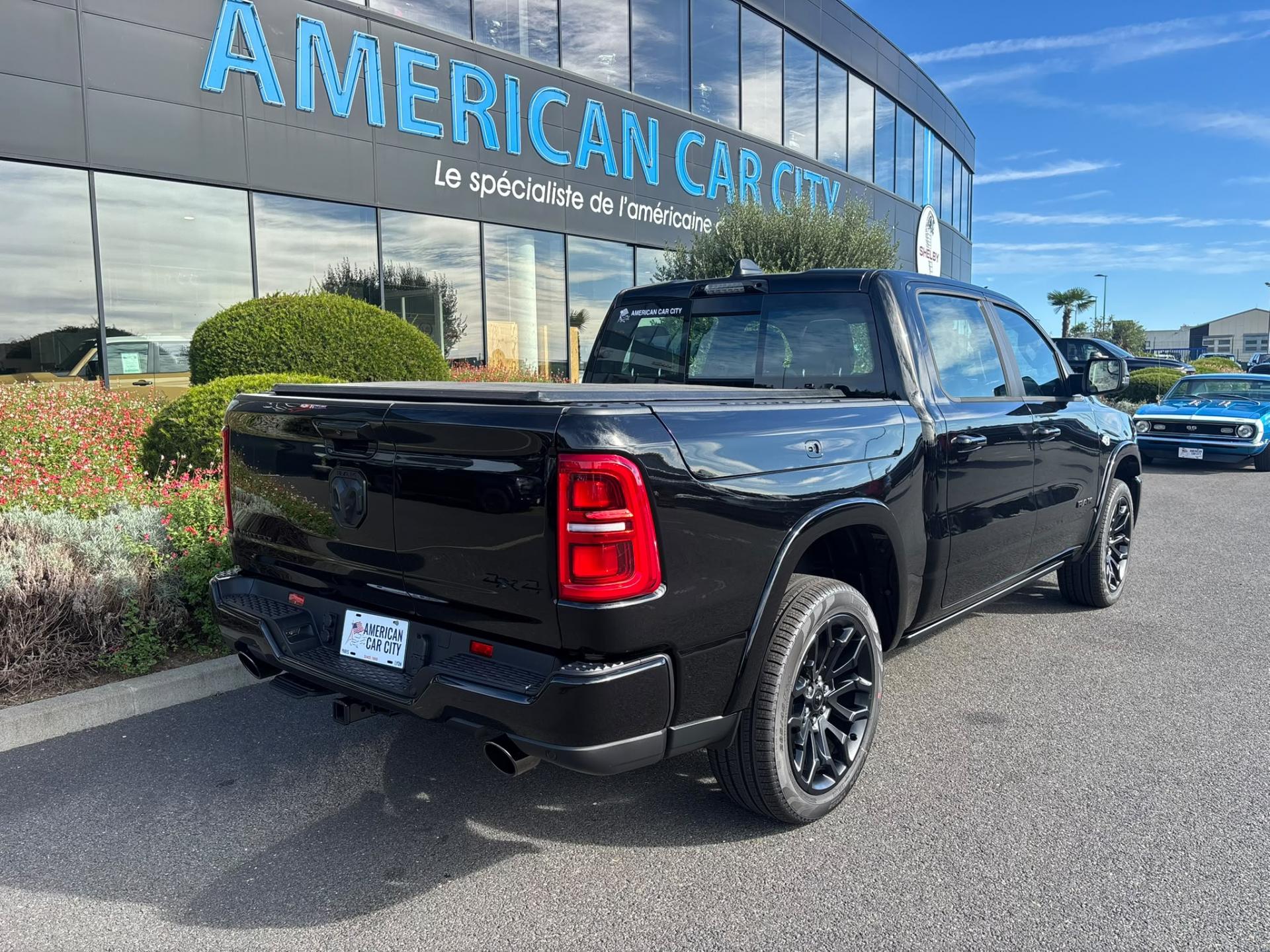 DODGE RAM 1500 CREW LIMITED NIGHT EDITION RAMBOX HAYON MULTI V8 5,7L