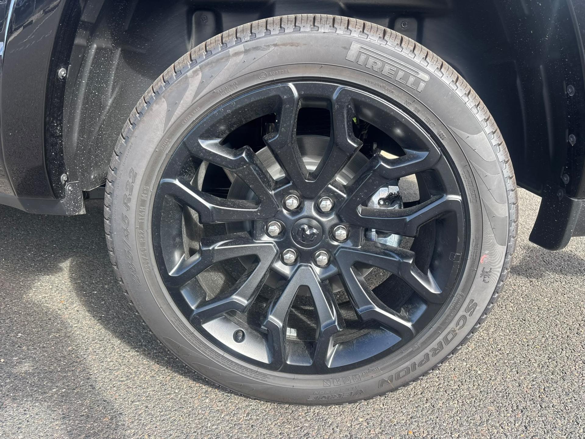 DODGE RAM 1500 CREW LIMITED NIGHT EDITION RAMBOX HAYON MULTI V8 5,7L