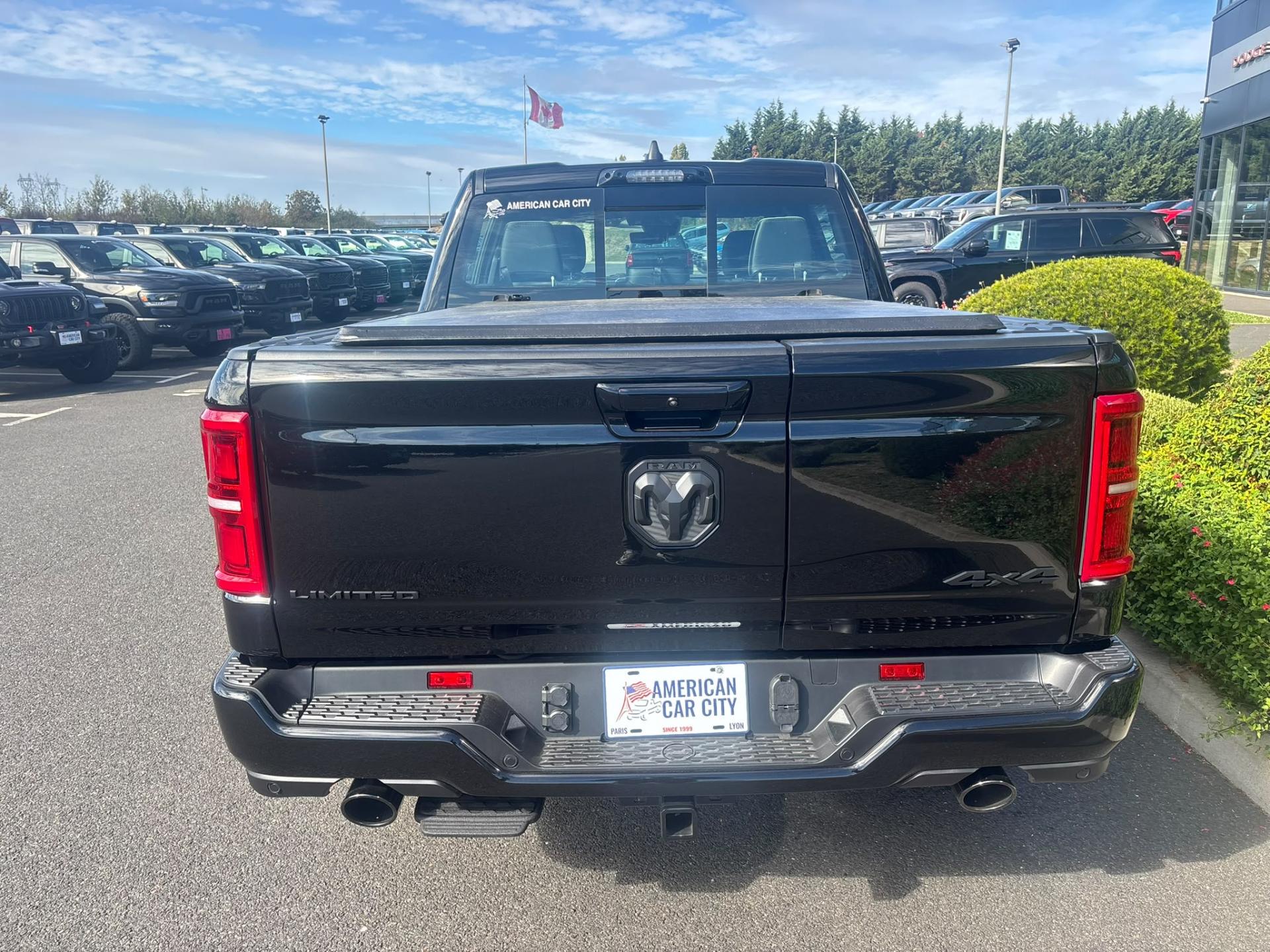 DODGE RAM 1500 CREW LIMITED NIGHT EDITION RAMBOX HAYON MULTI V8 5,7L