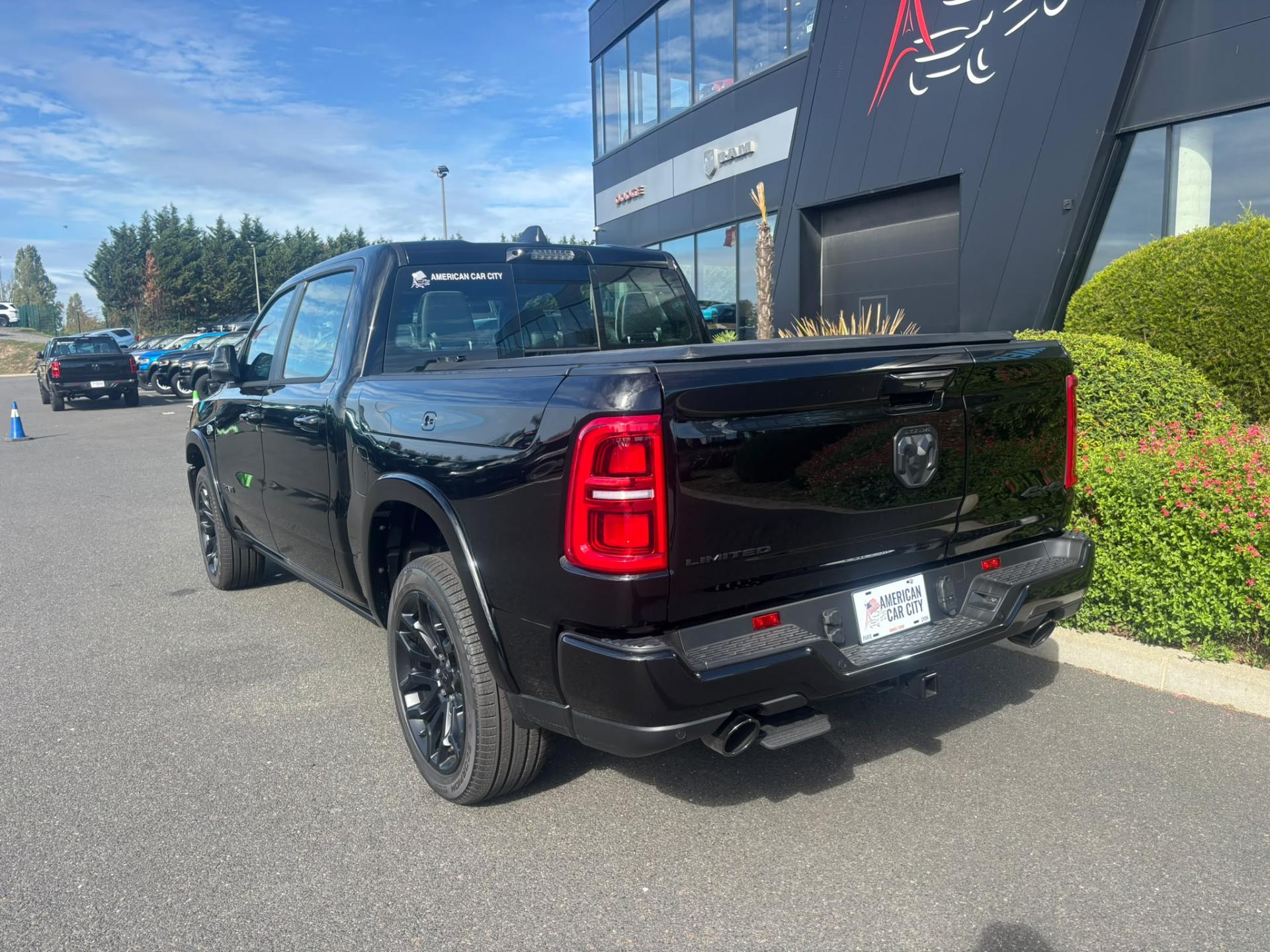 DODGE RAM 1500 CREW LIMITED NIGHT EDITION RAMBOX HAYON MULTI V8 5,7L