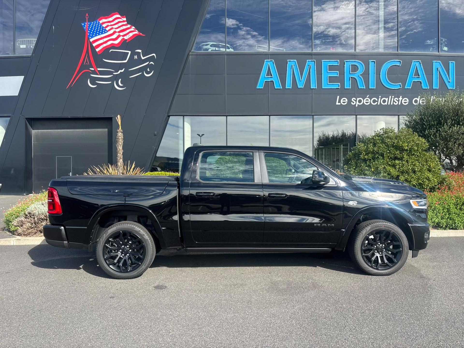 DODGE RAM 1500 CREW LIMITED NIGHT EDITION RAMBOX HAYON MULTI V8 5,7L