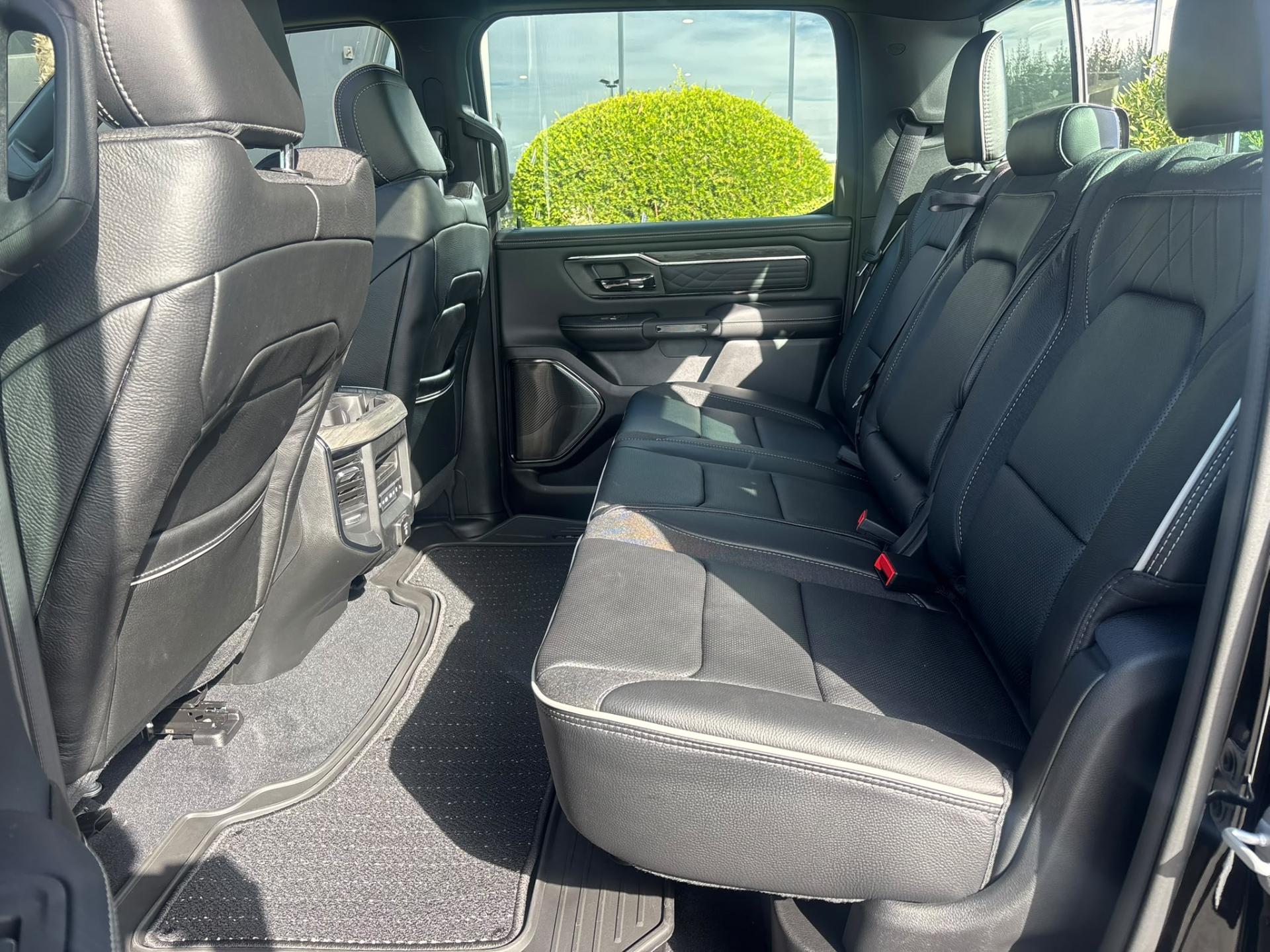DODGE RAM 1500 CREW LIMITED NIGHT EDITION RAMBOX HAYON MULTI V8 5,7L
