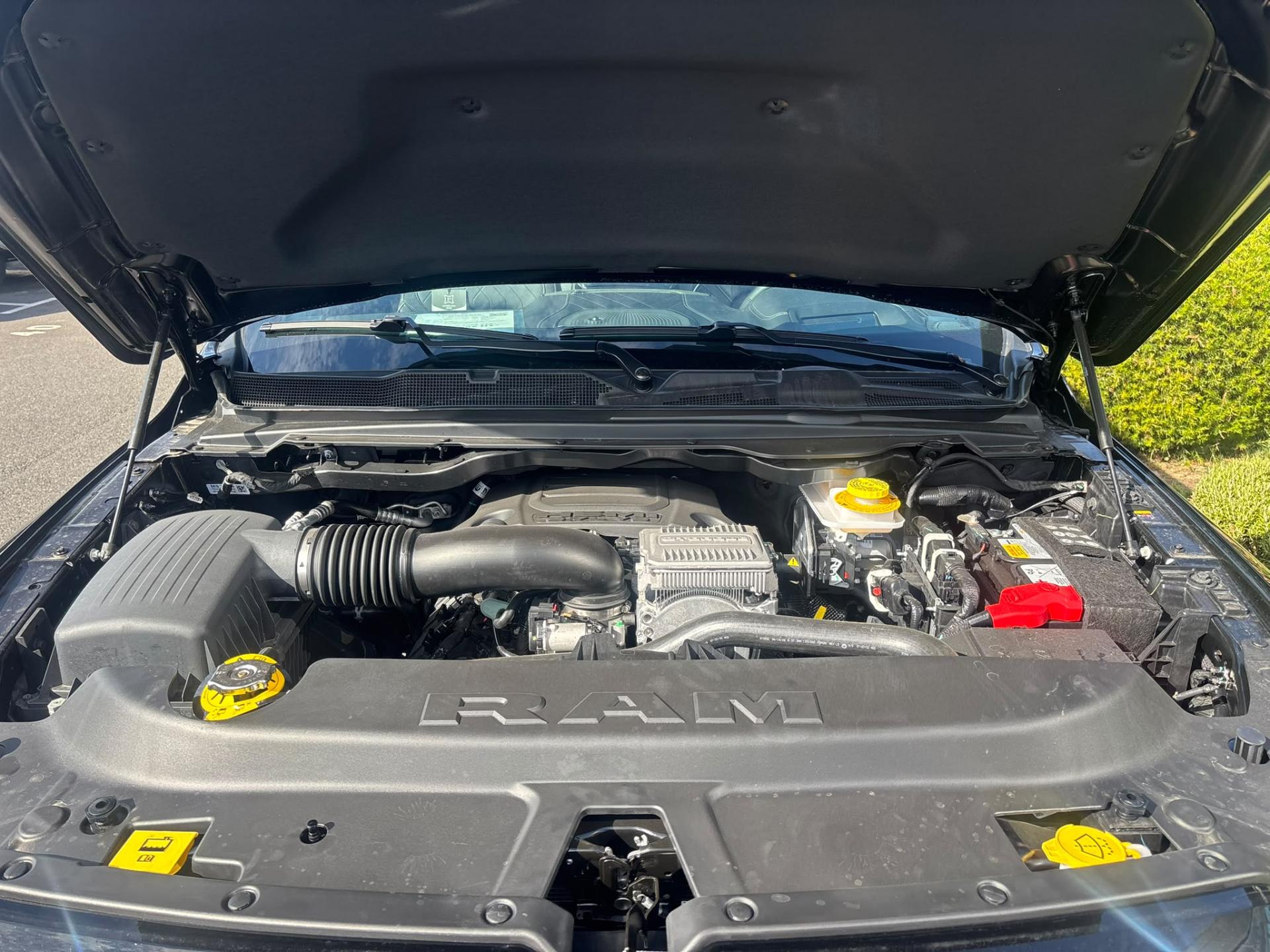 DODGE RAM 1500 CREW LIMITED NIGHT EDITION RAMBOX HAYON MULTI V8 5,7L