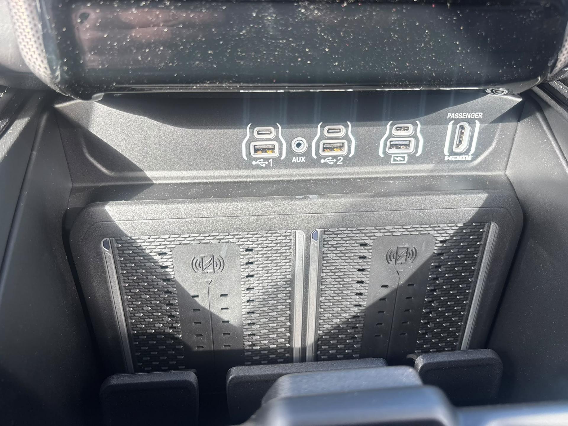 DODGE RAM 1500 CREW LIMITED NIGHT EDITION RAMBOX HAYON MULTI V8 5,7L
