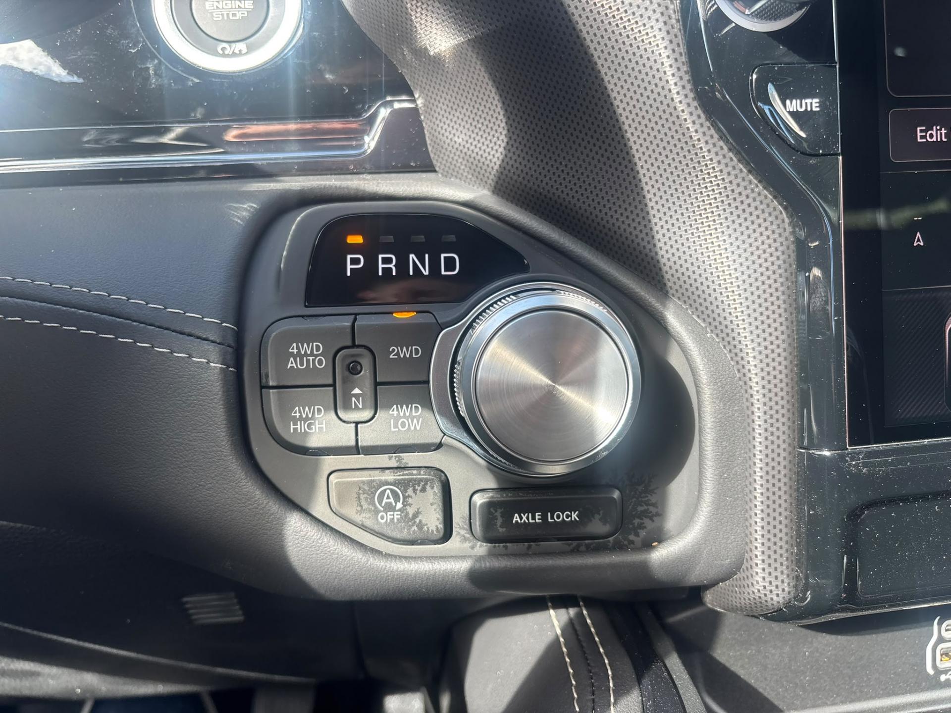 DODGE RAM 1500 CREW LIMITED NIGHT EDITION RAMBOX HAYON MULTI V8 5,7L