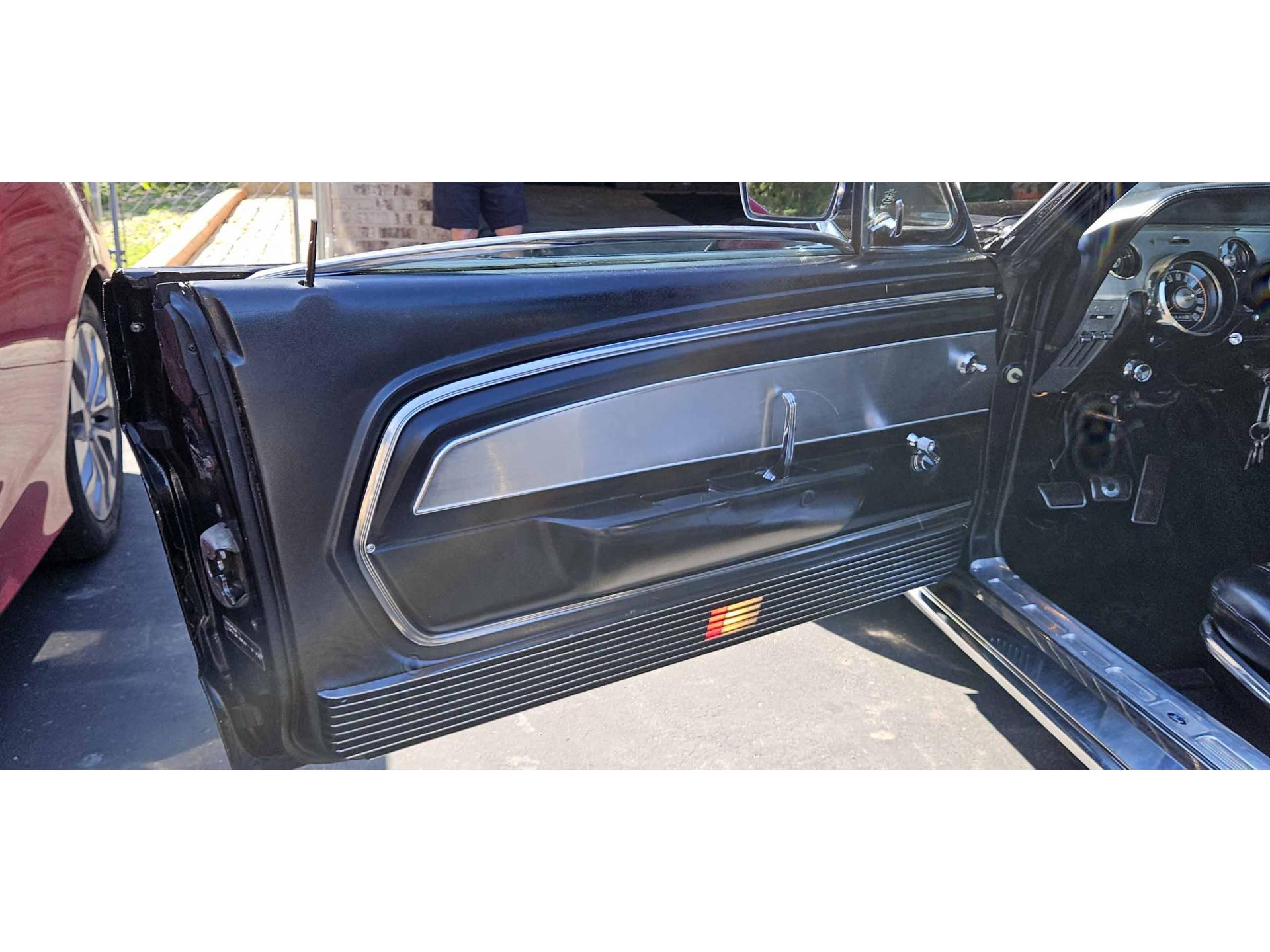 FORD MUSTANG FASTBACK 289 code A Full matching