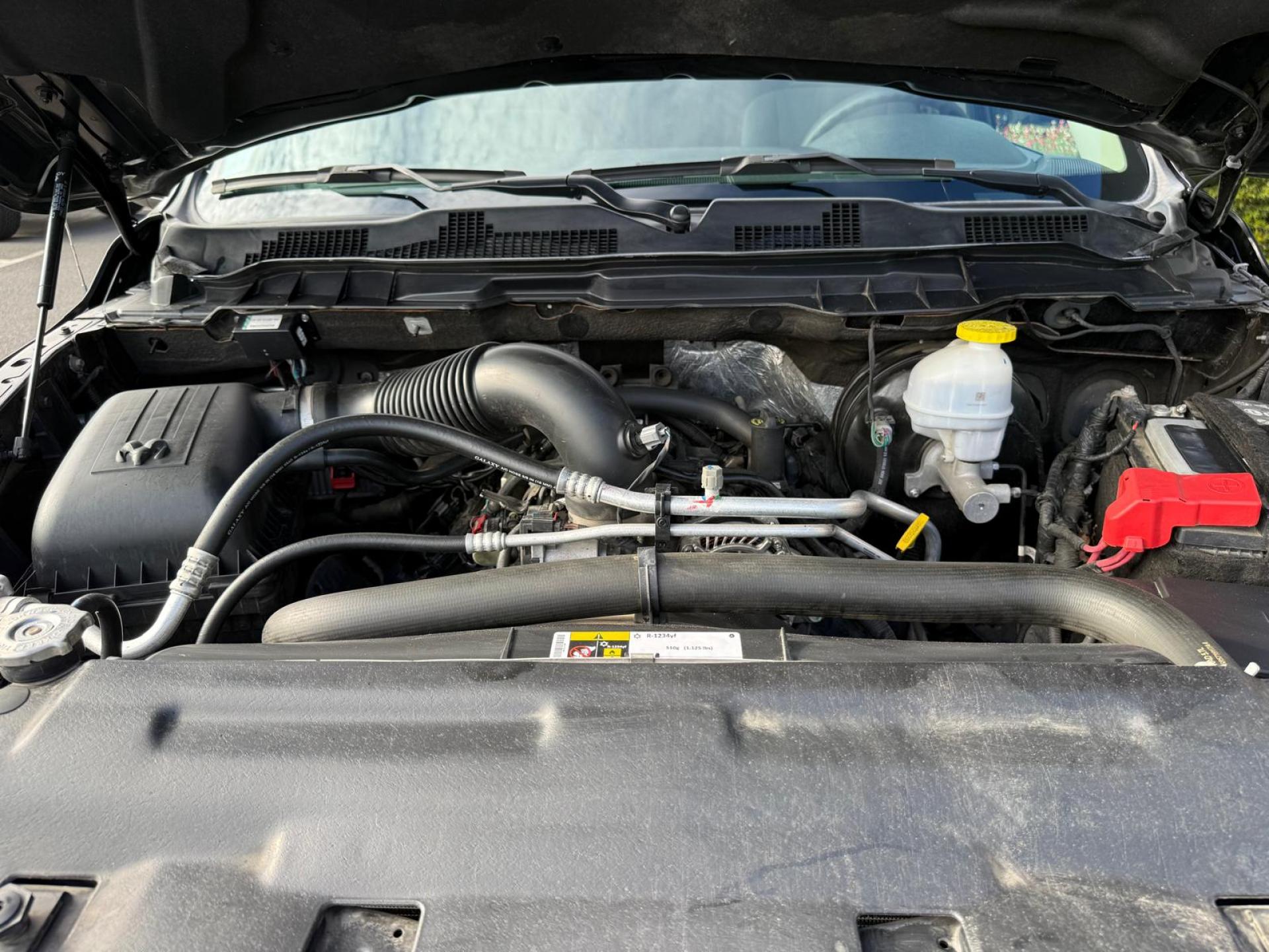 DODGE RAM 1500 CREW SLT CLASSIC BLACK PACKAGE