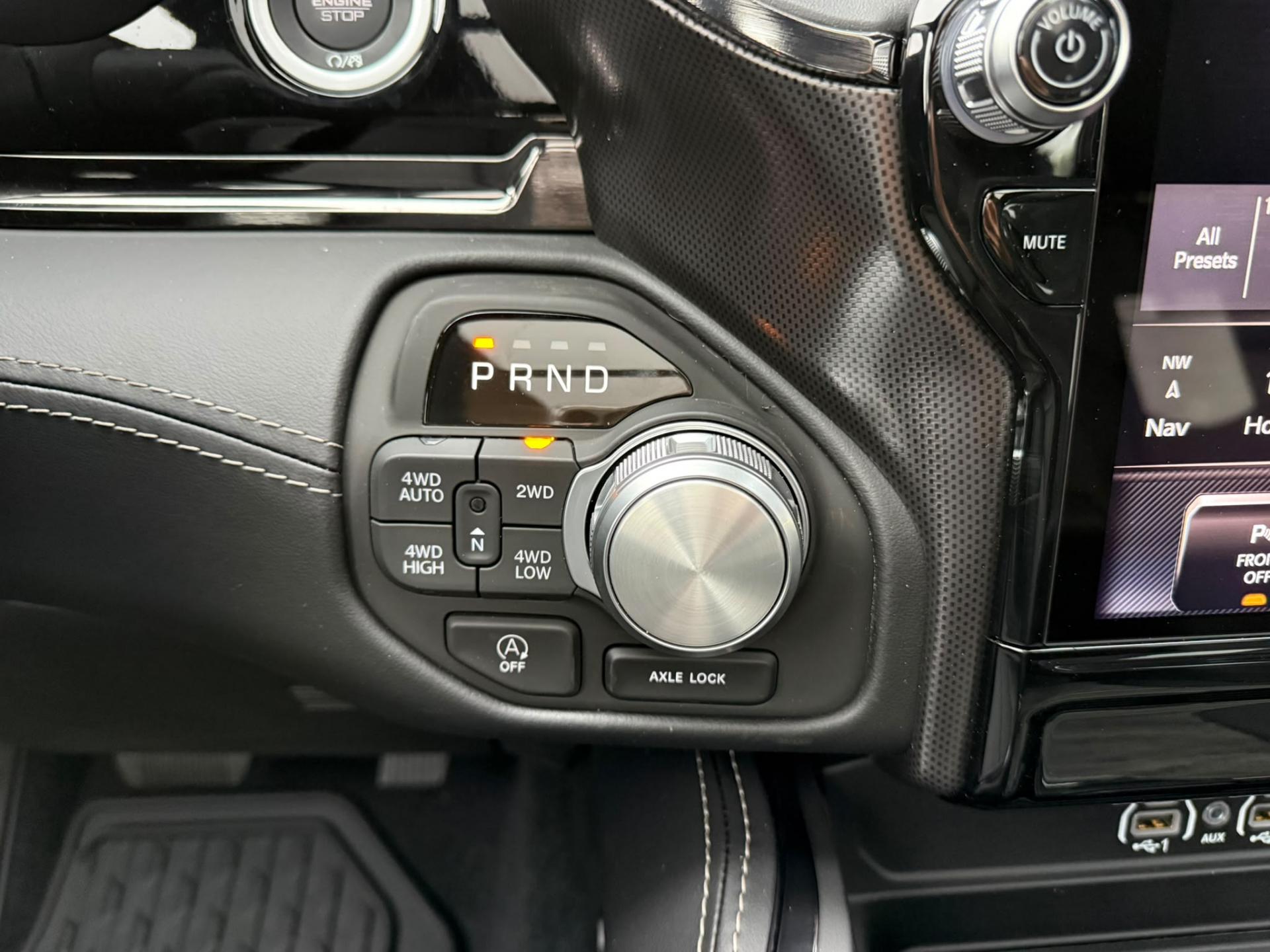 DODGE RAM 1500 CREW LIMITED NIGHT EDITION RAMBOX HAYON MULTI V8 5,7L
