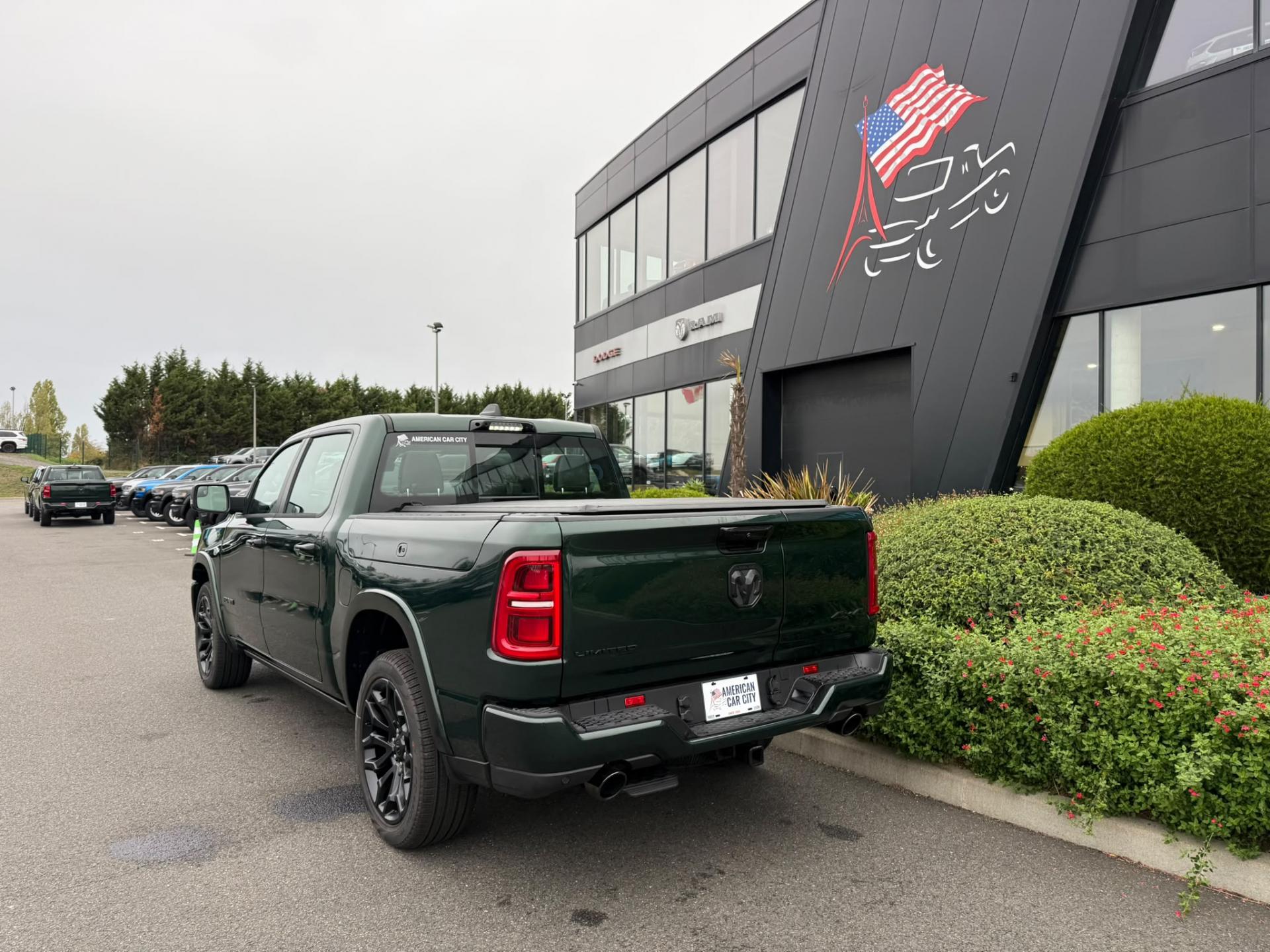 DODGE RAM 1500 CREW LIMITED NIGHT EDITION RAMBOX HAYON MULTI V8 5,7L